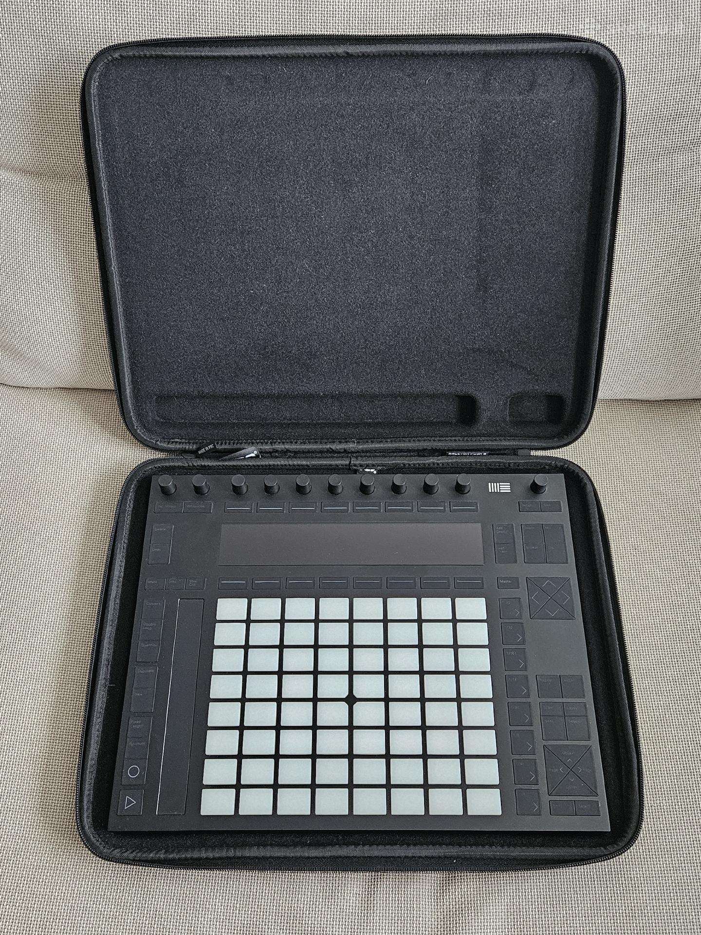 Ableton Push 2 pultas (midi controller)