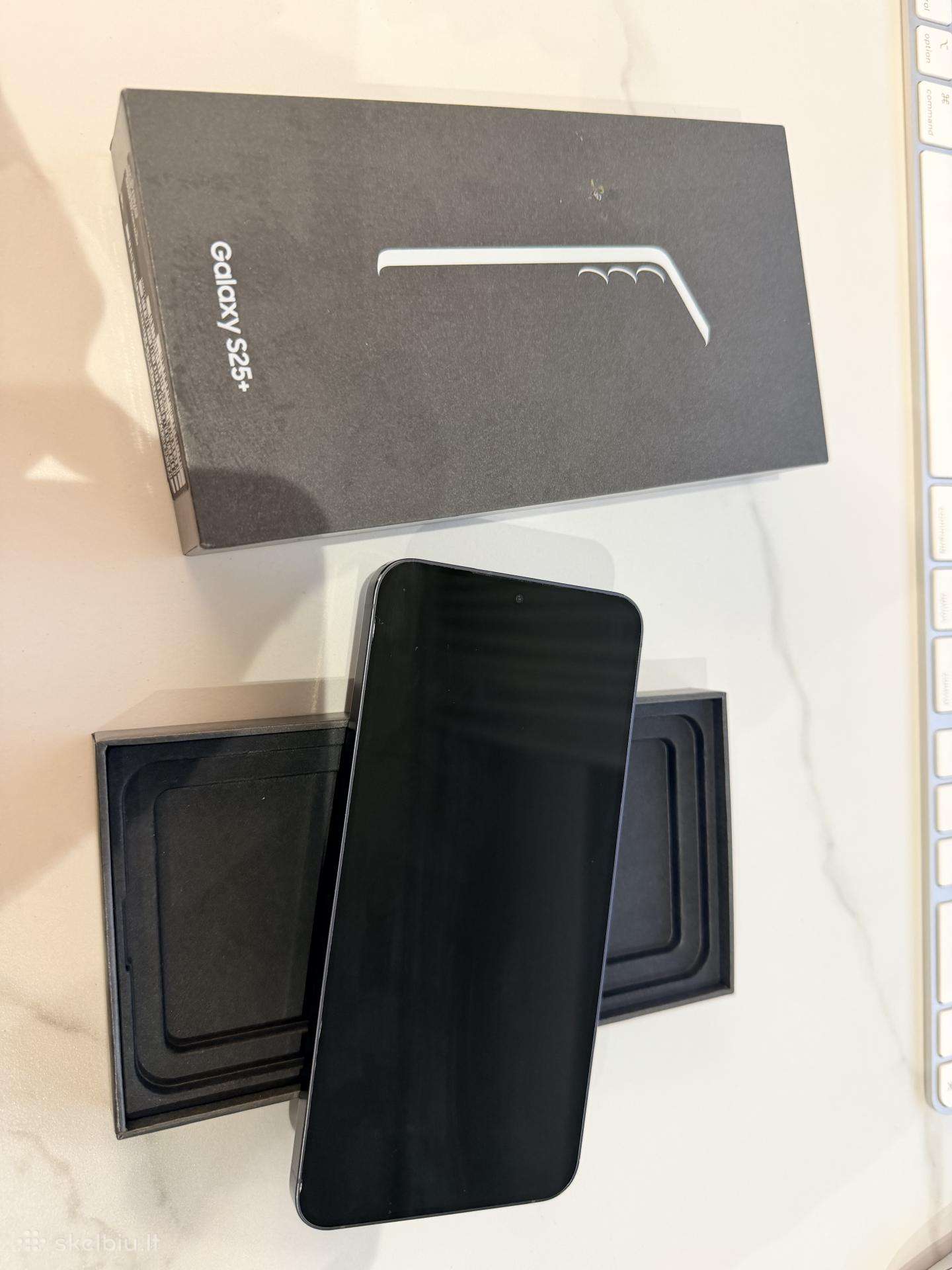 Samsung Galaxy S25+ 5G 12/512 GB su dėžute