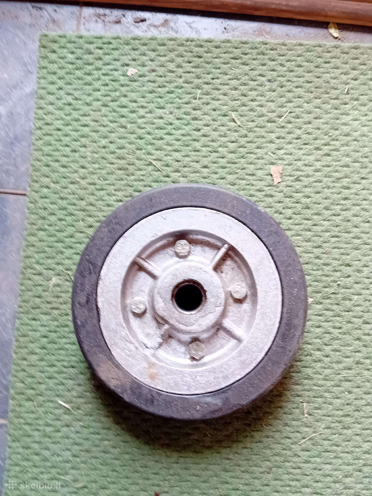 Ratukas metalinis su guma skesmuo 16 cm.