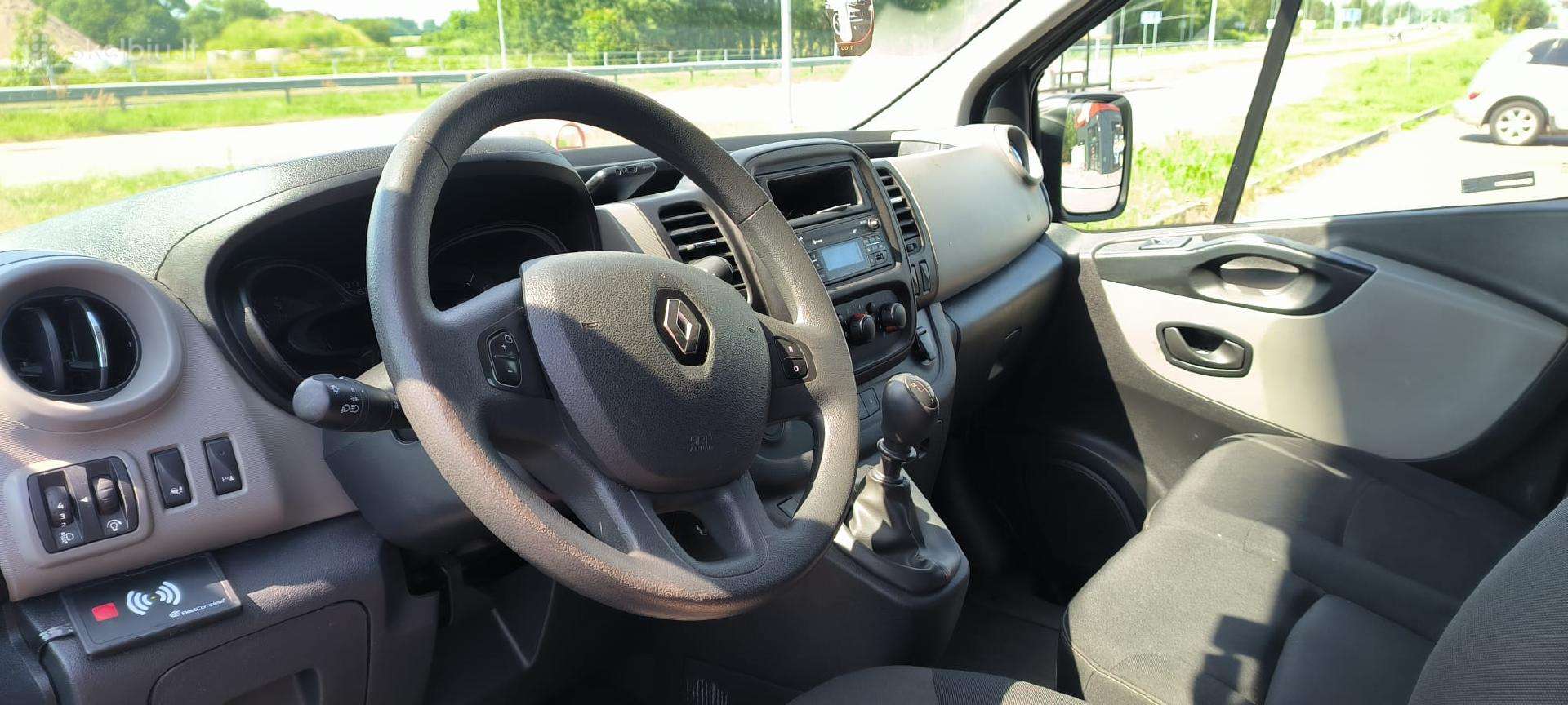 Renault Trafic, Пассажирский микроавтобус