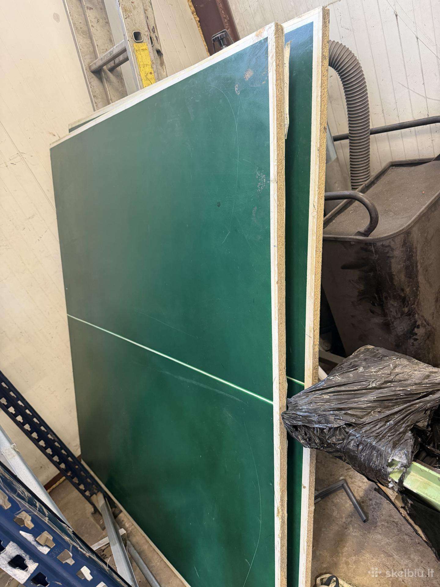 Stalo teniso stalas (med-40)