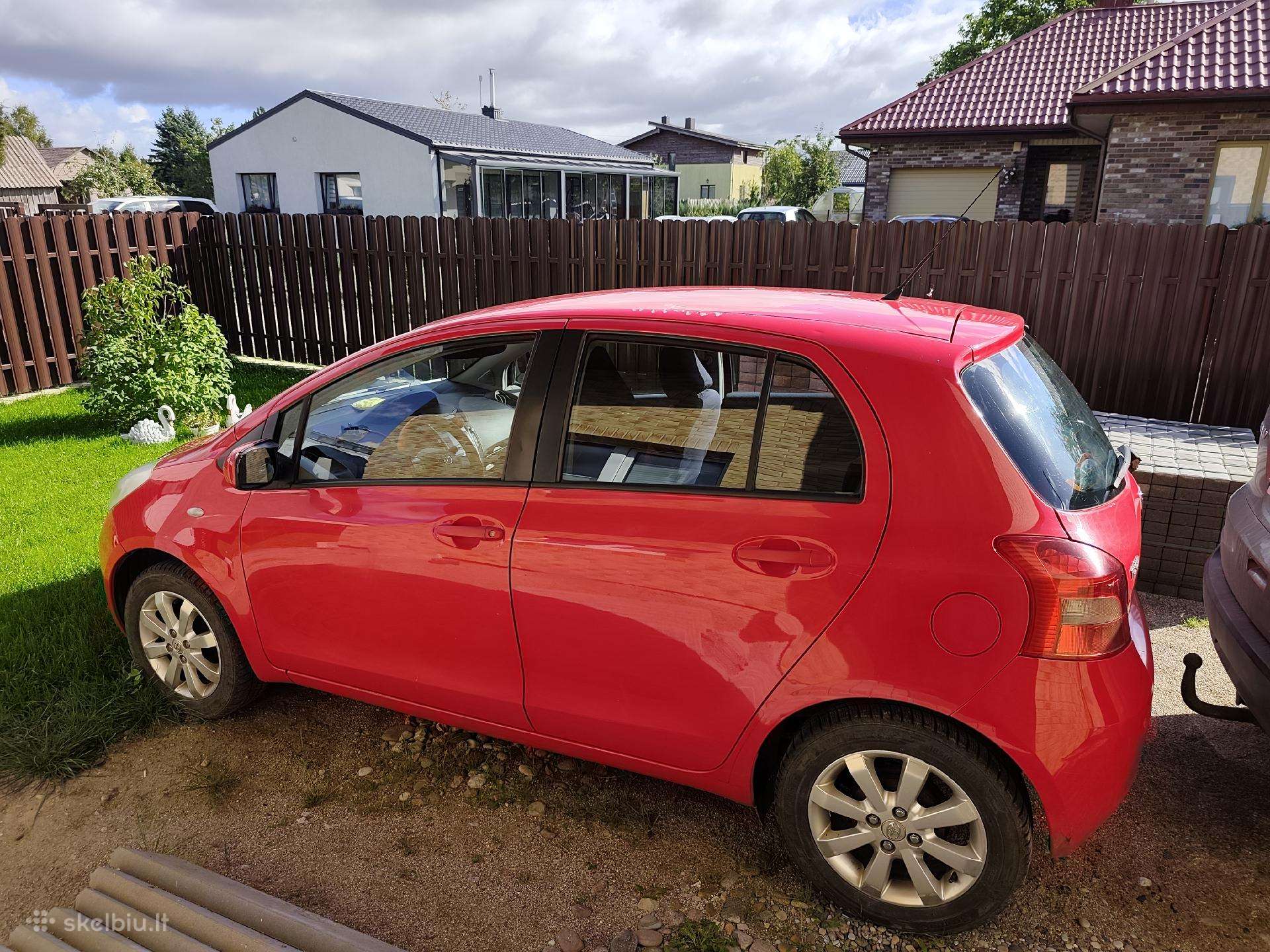 Parduodu Toyota yaris