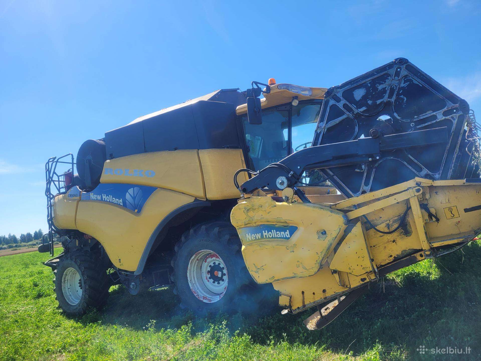 New Holland cr9060