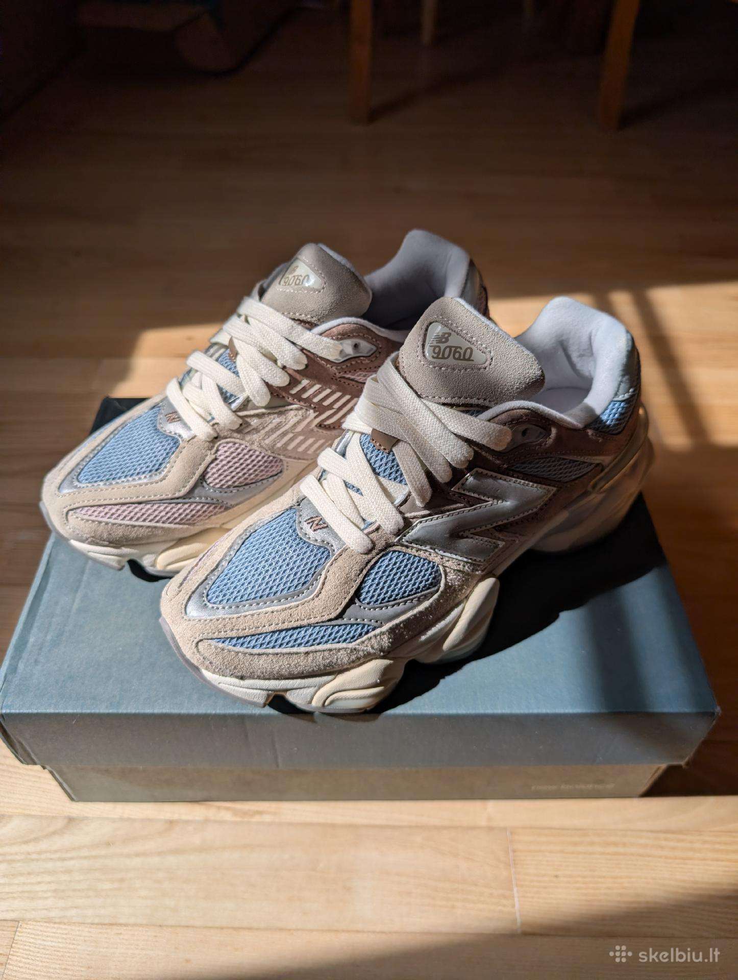New Balance 9060