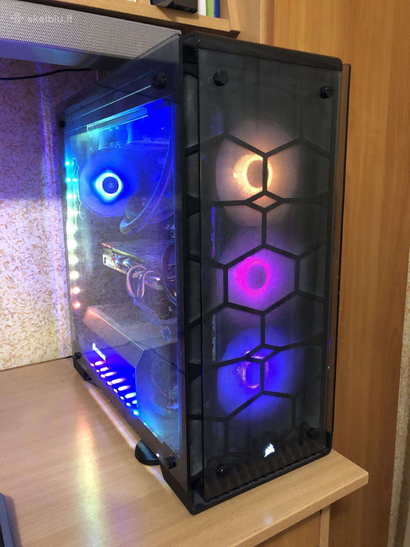Kompiuteris I7-6700k rx5700xt 16gb RAM