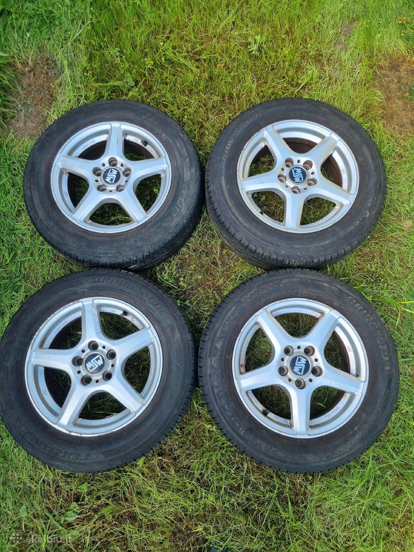 Volvo ford mazda R15 lieti ratai su padangomis