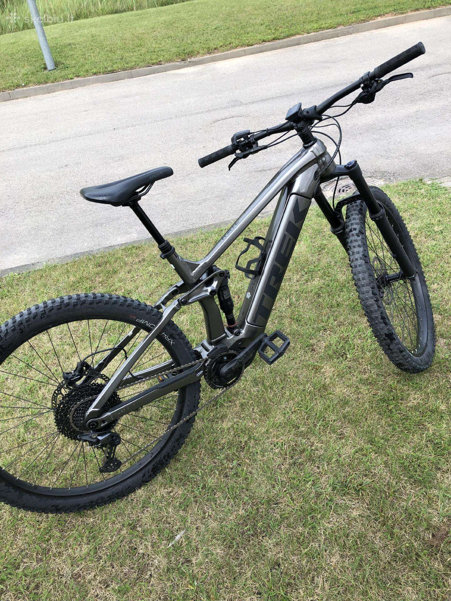 Trek Rail 5-elektrinis MTB dviratis