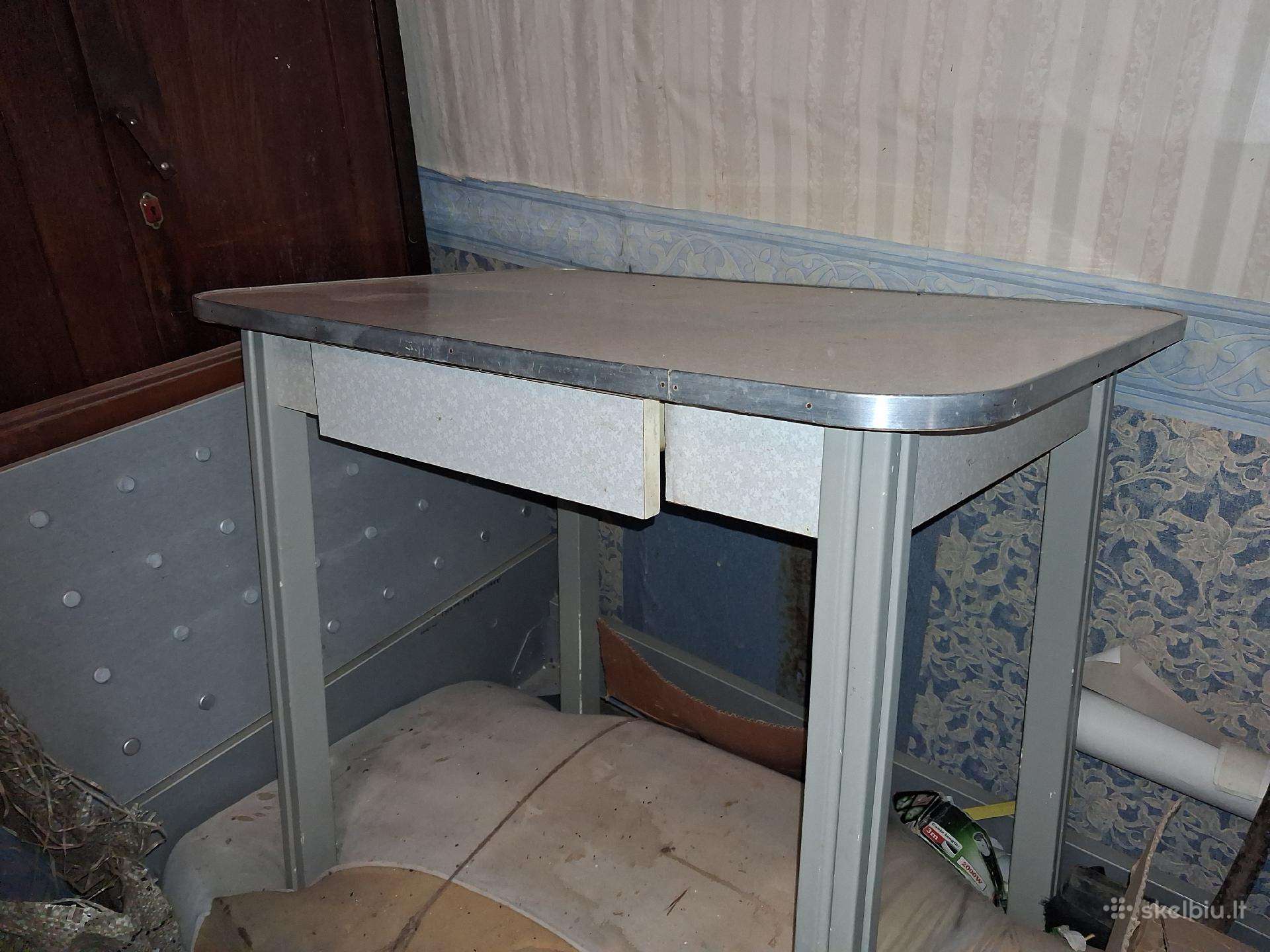 Stalas virtuvinis