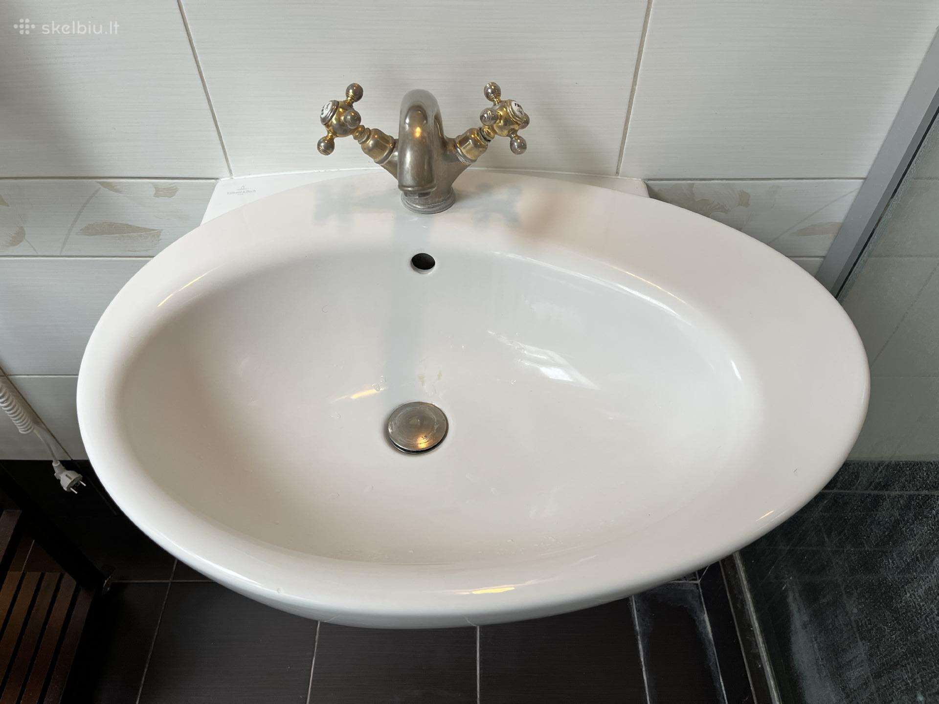 Praustuvas Villeroy & Boch, ovalus, pakabinamas