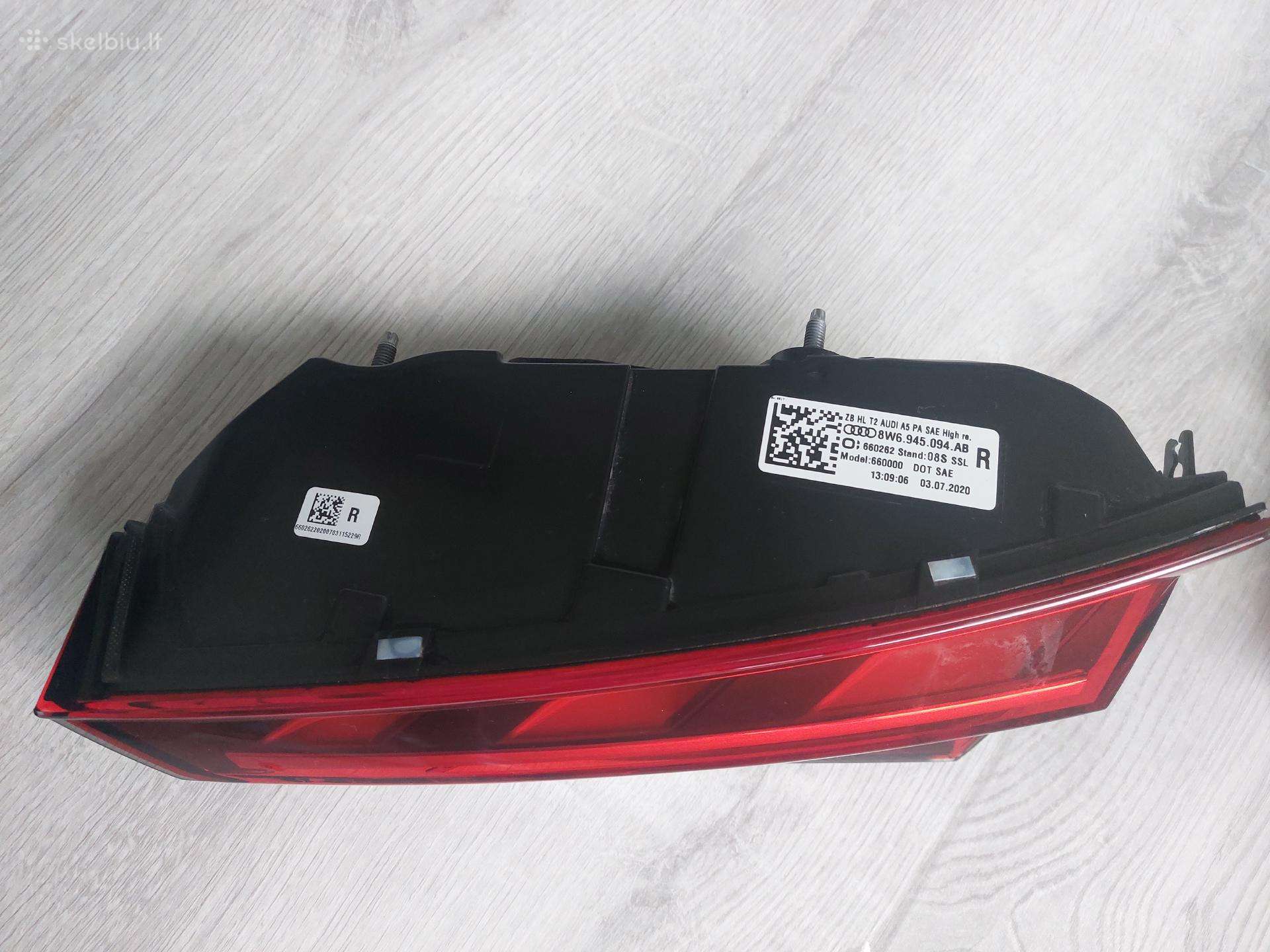Audi A5 Galinės lempos