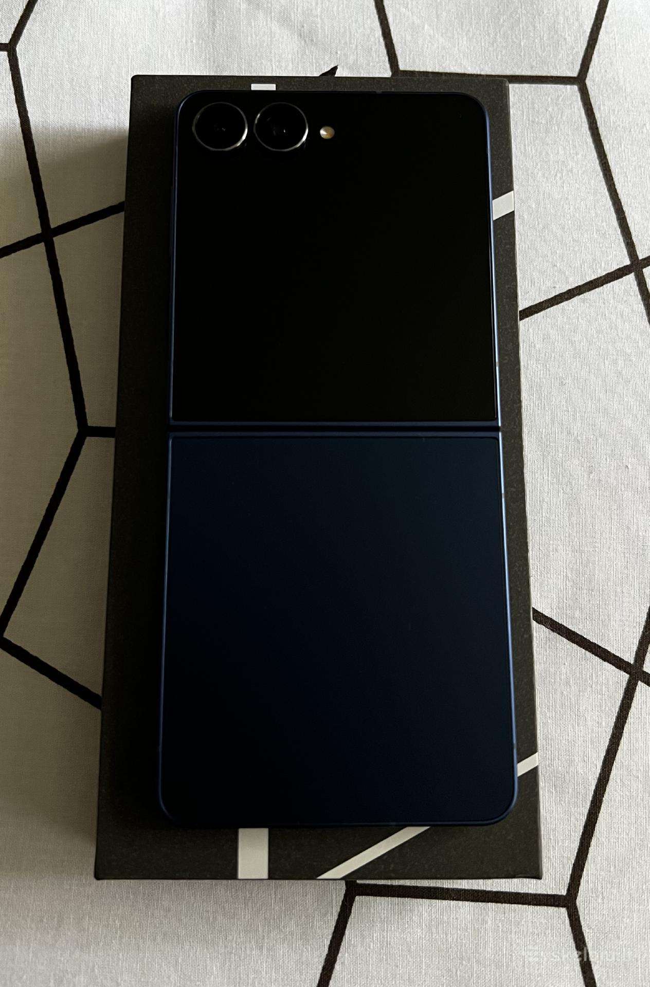 Samsung Galaxy Z Flip 7 256 GB Blue Shadow