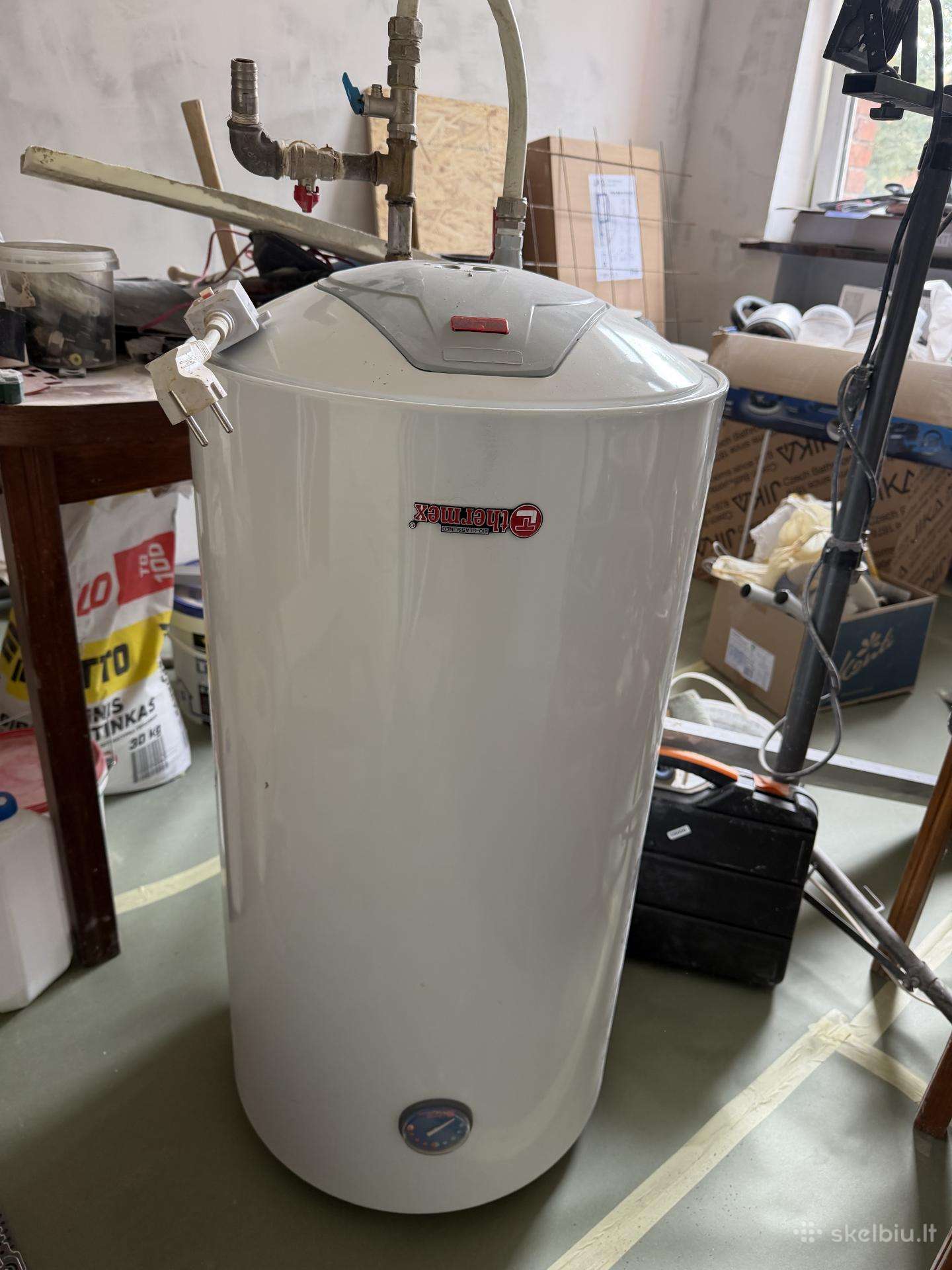 Veikiantis boileris thermex 100l