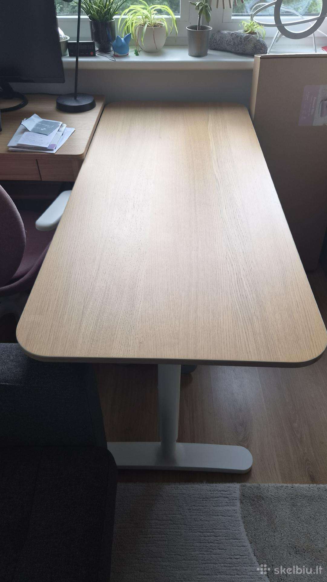 Ikea Bekant stalas