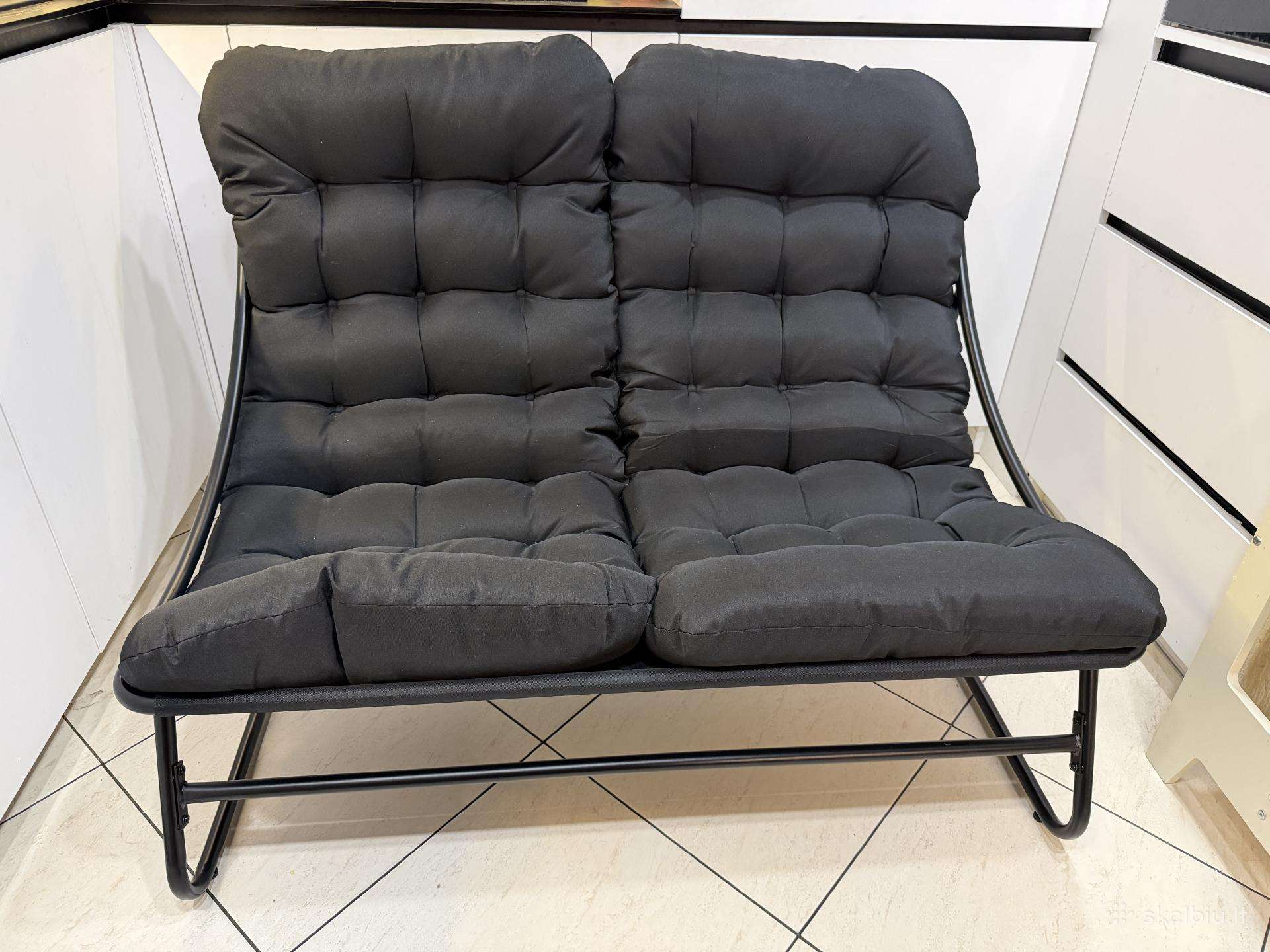 Lauko dvivietė sofa
