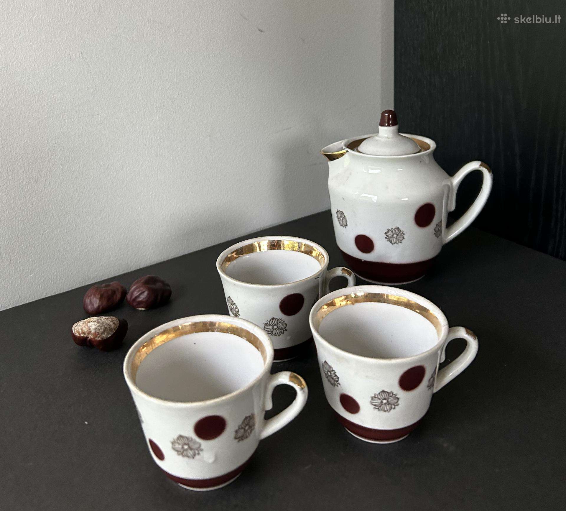 Mini komplektukas: arbatinis ir trys puodukai