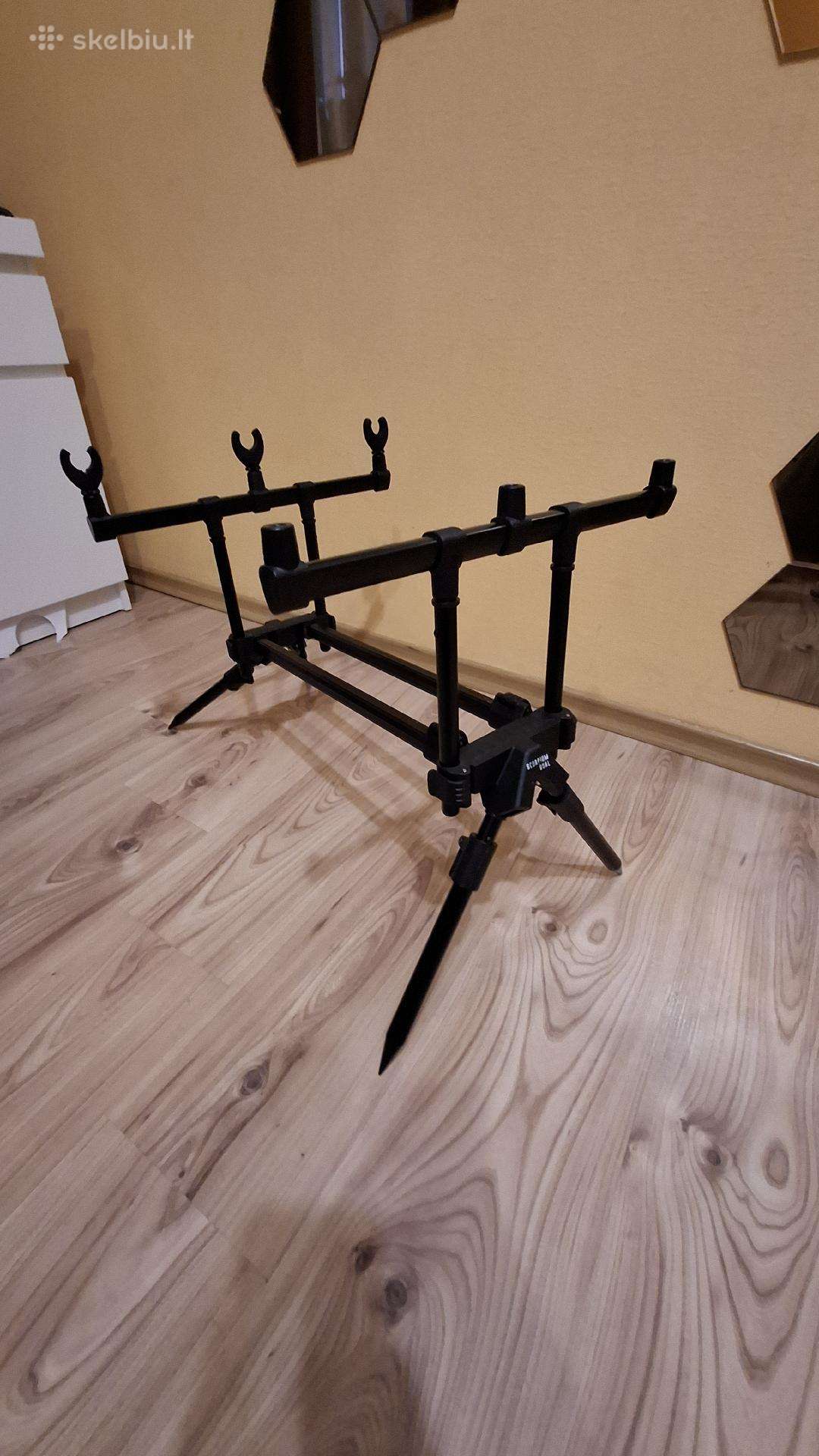 Meškerių stovas („rod-pod“)