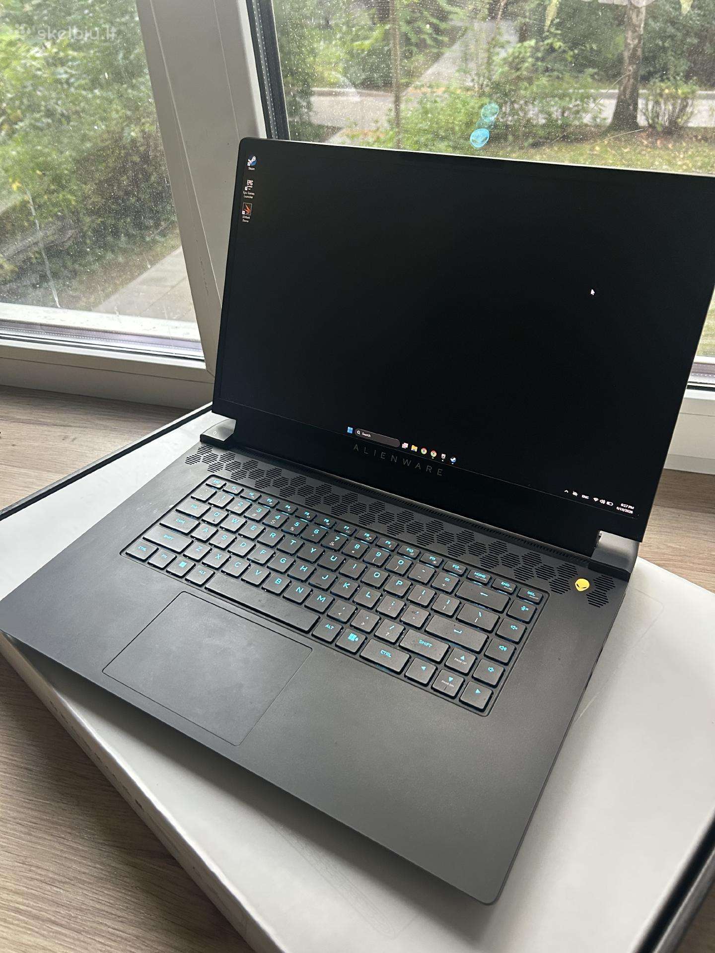 Alienware m17 R5 Amd Kibersporto Monstras (480 Hz