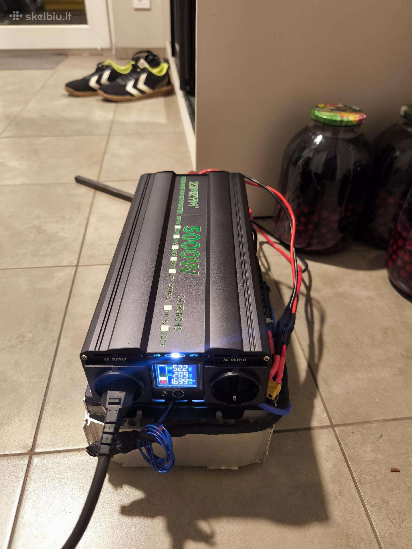 Inverteris 60vdc -220v Galingas kartu su kaupikliu
