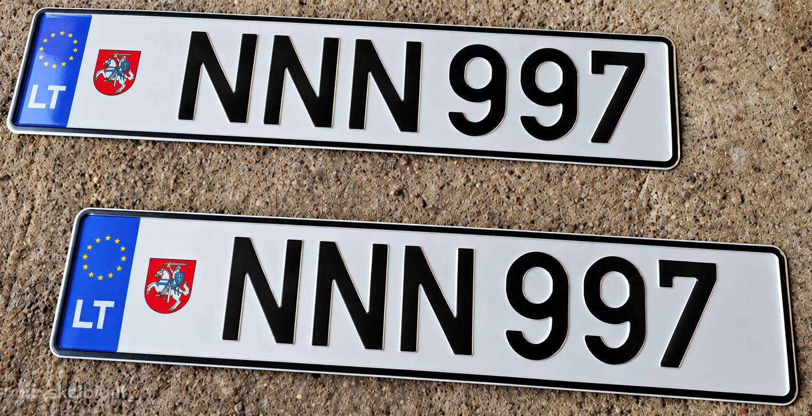 Parduodami automobilių numeriai 911/997
