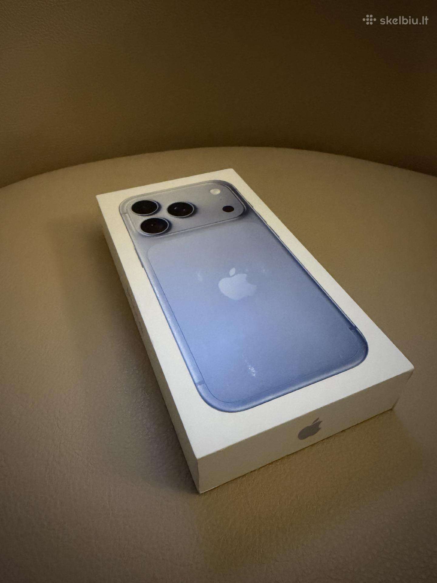 iPhone 18 pro 256 Glacier