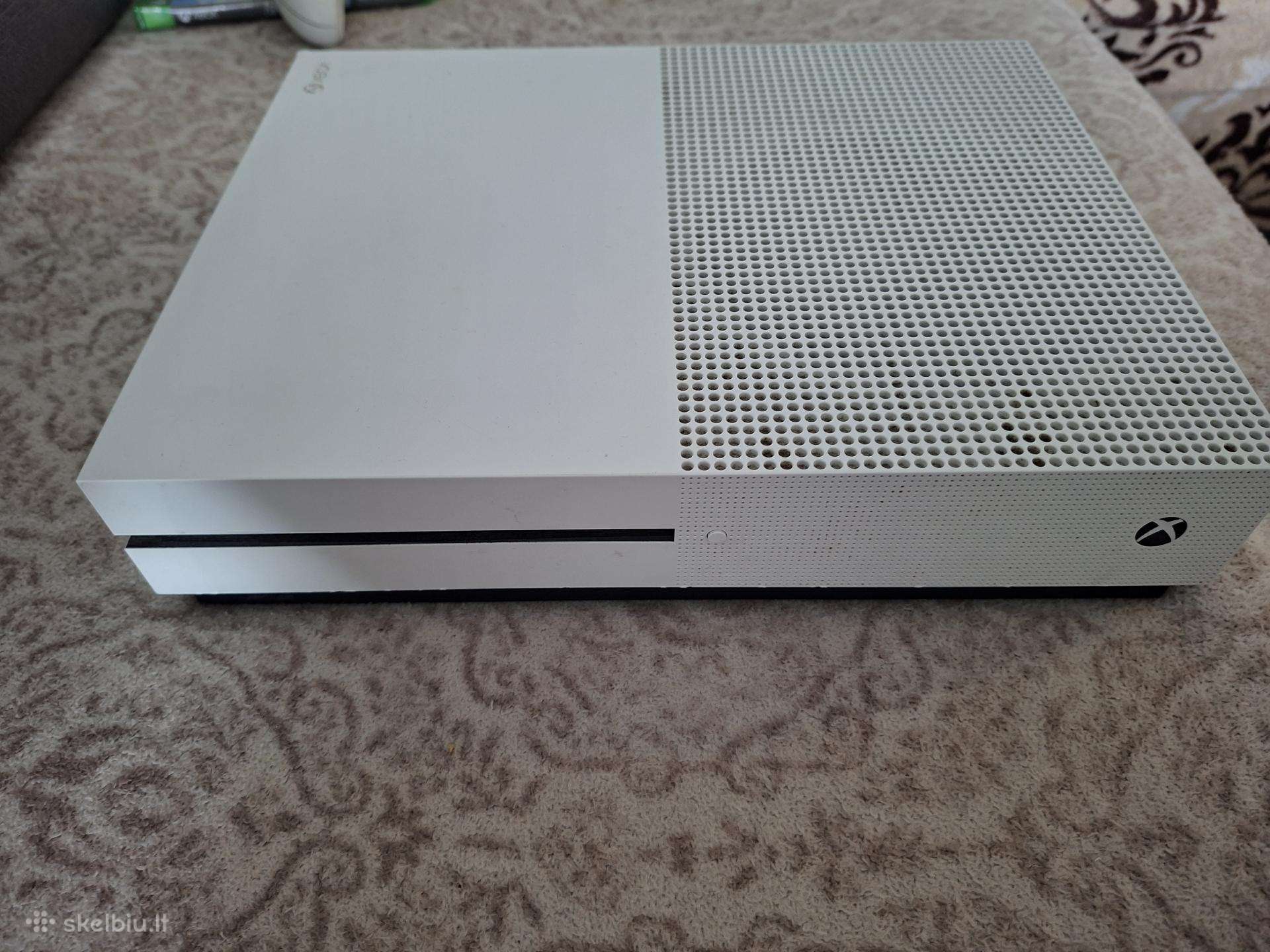 Xbox one s. Su žaidimais