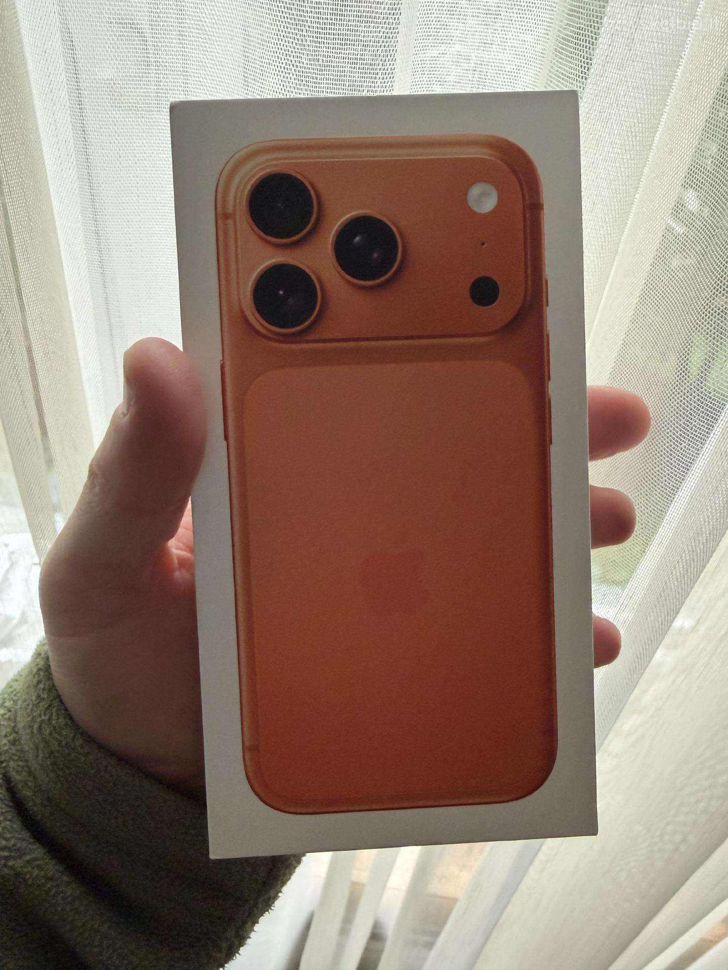 Labai gera kaina parduodu iPhone 17 Pro 512 GB