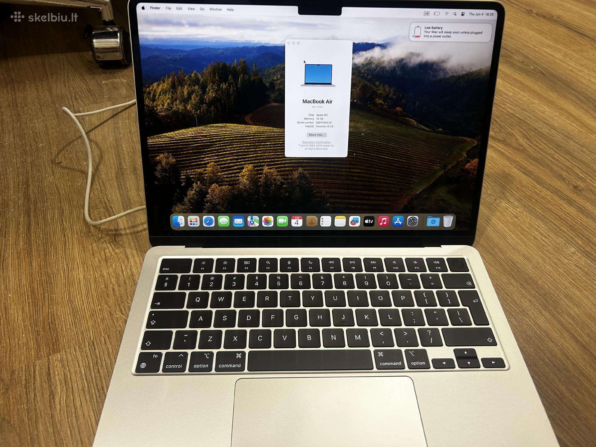 MacBook Air M2 16gb RAM, 256gb SSD, battery 100