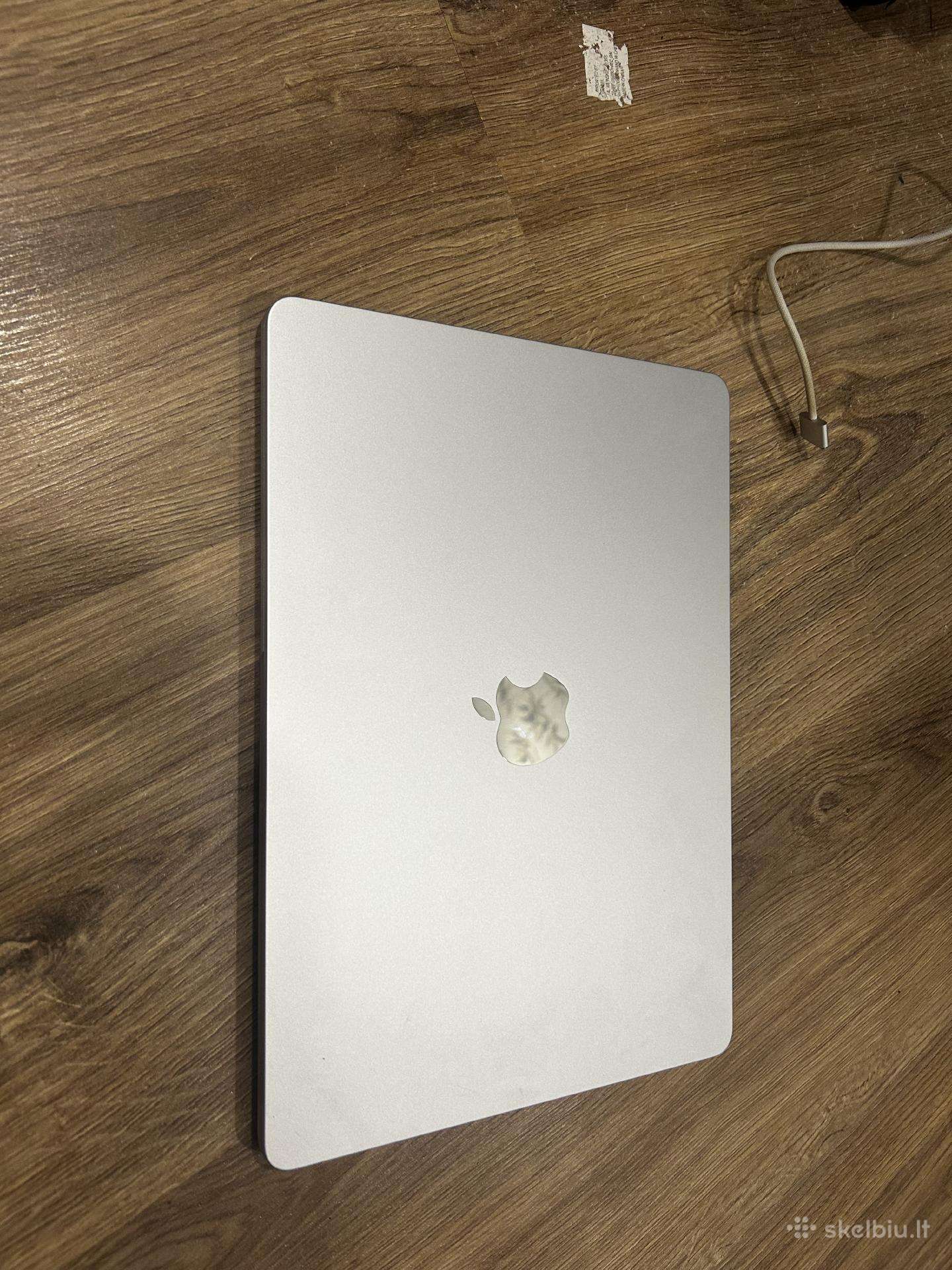 MacBook Air M2 8gb RAM, 256gb SSD, battery 89