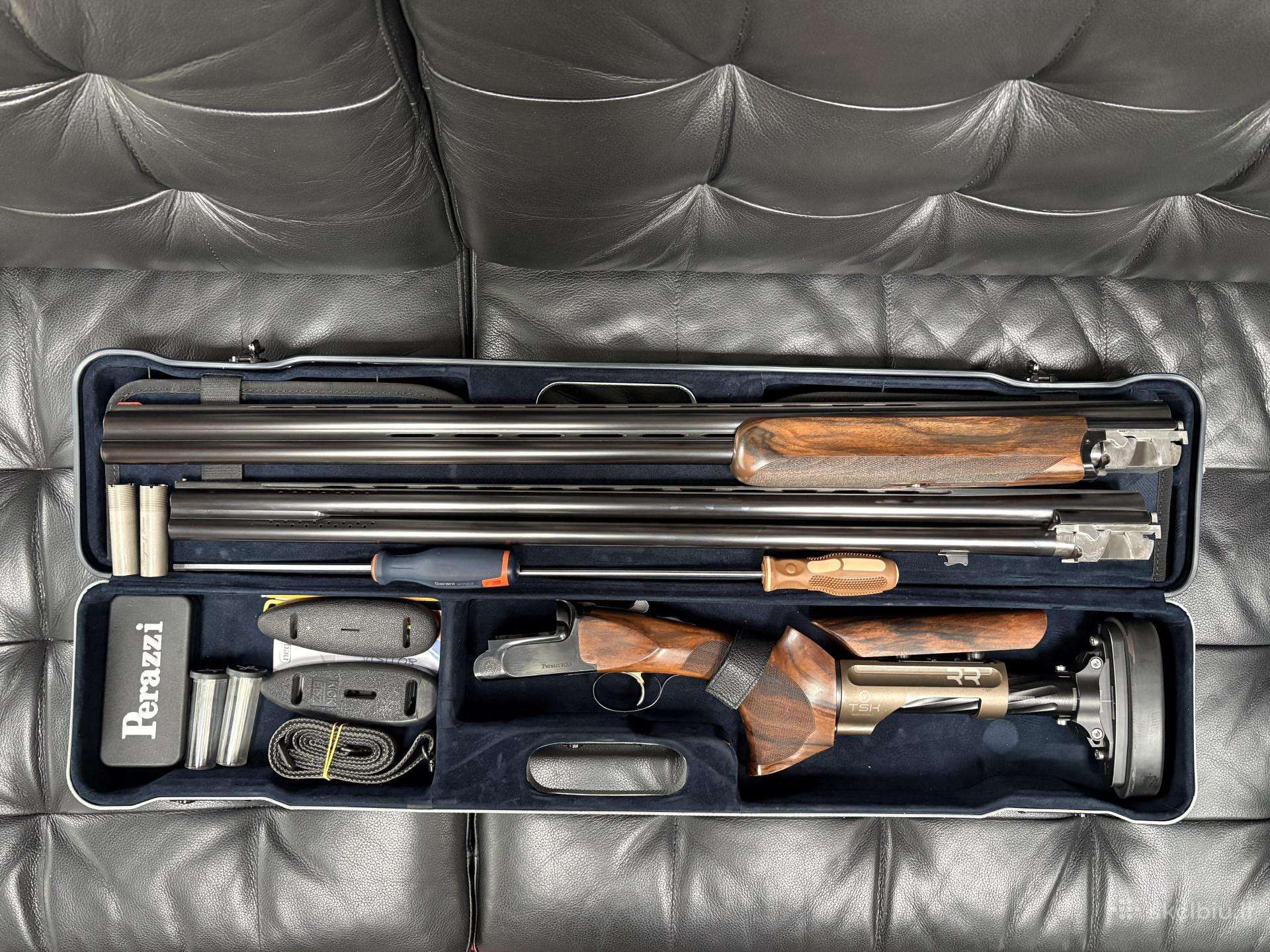 Perazzi Mx8 lygiavamzdis, 12 kalibras, Tsk Rr