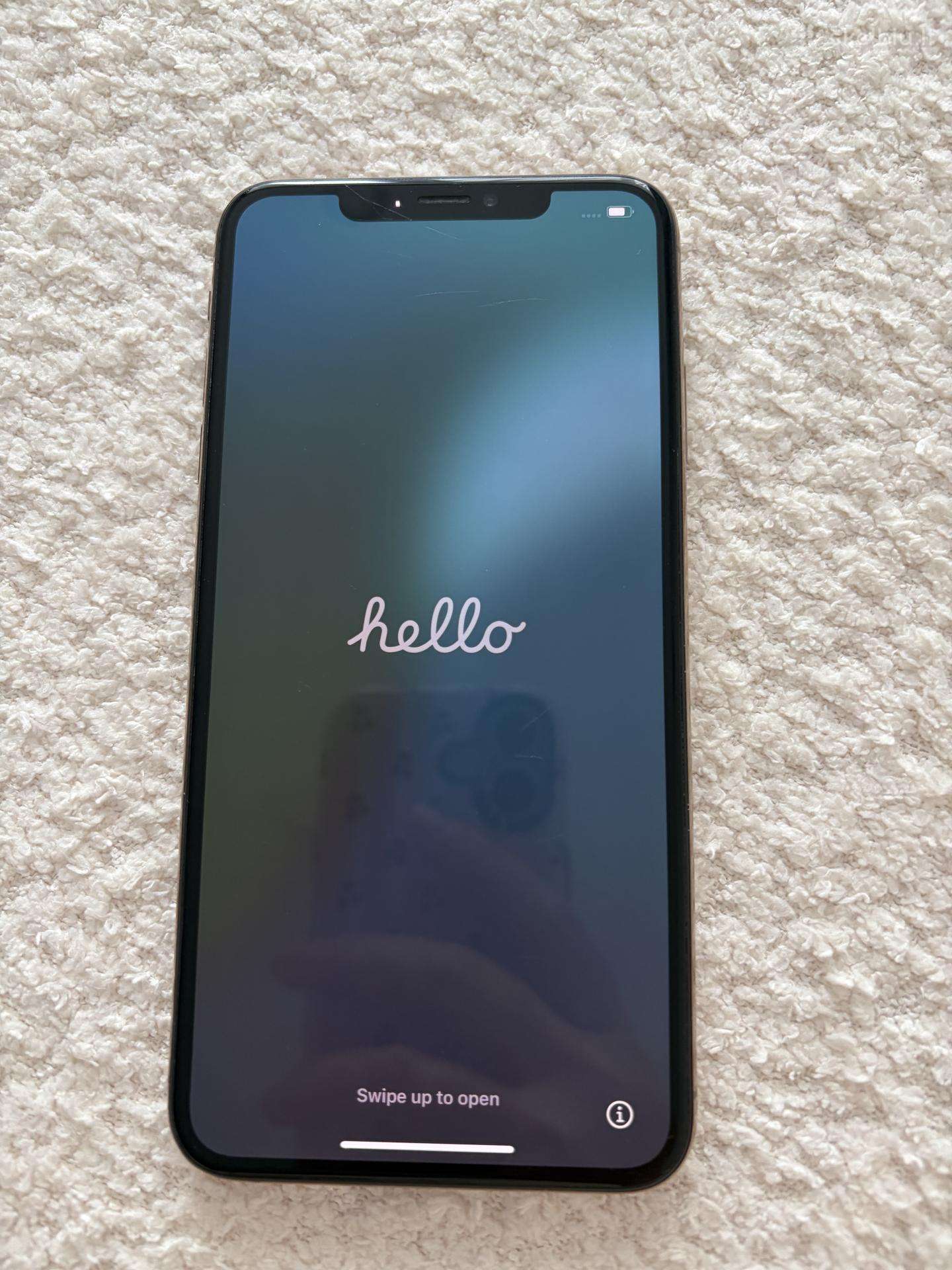 iPhone XS max rožinis