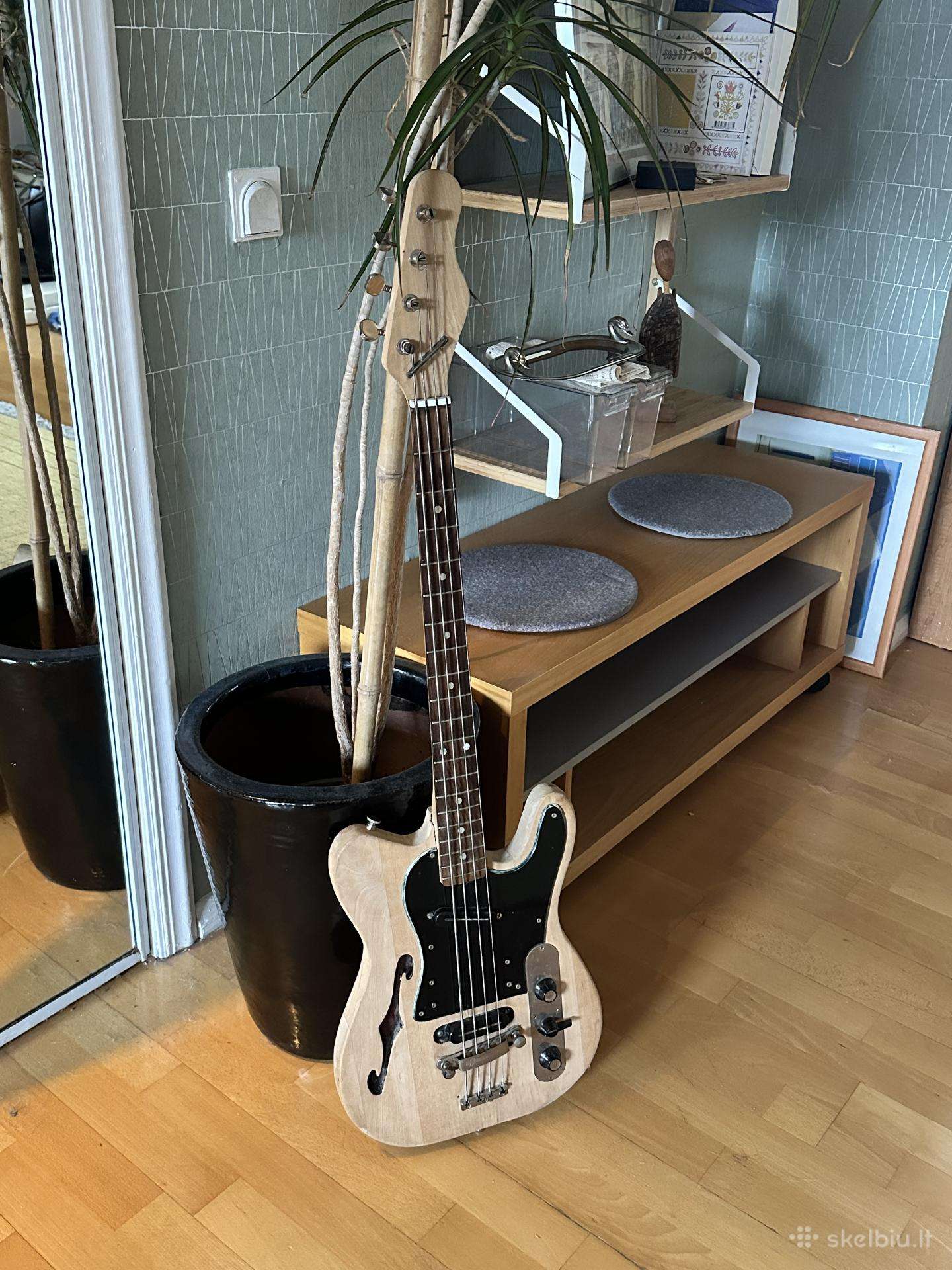 70s Jolana Iris bass bosinė gitara