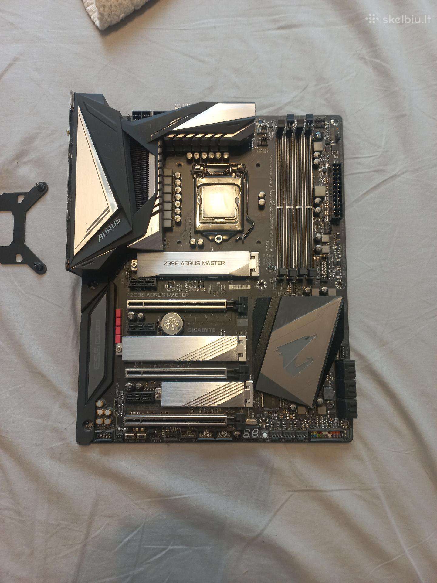 Aorus z390 master i7 9700k