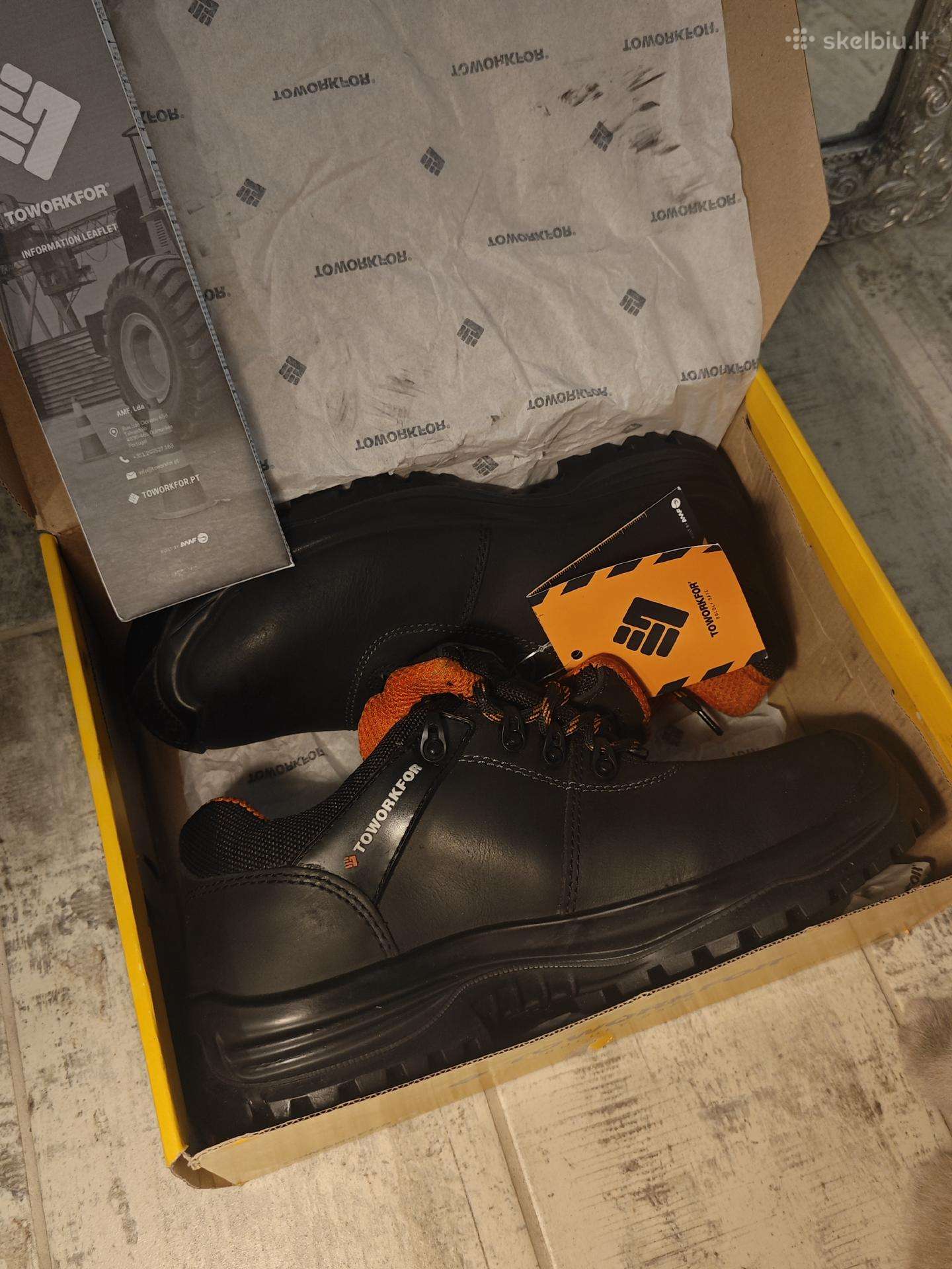 Trail shoe