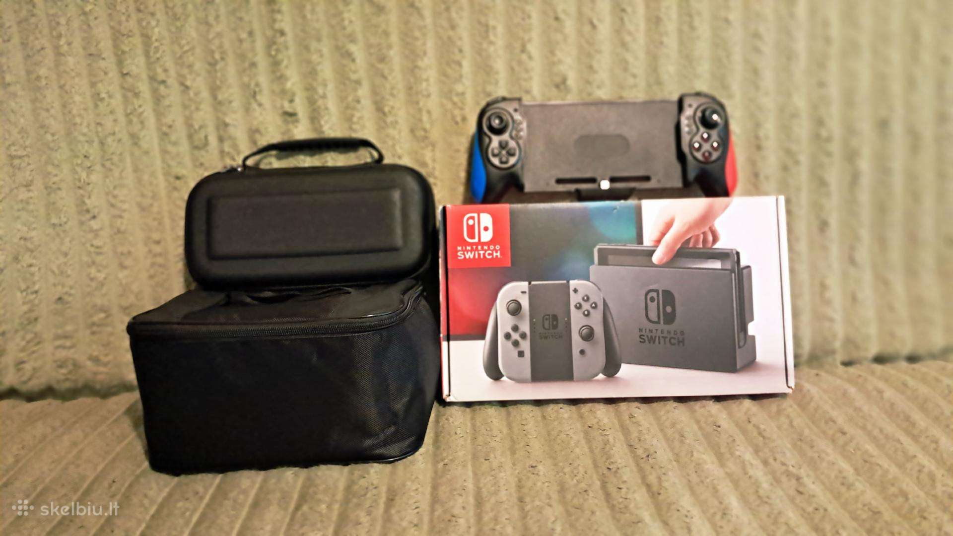 Nintendo Switch + 2 kontroleriai + priedai