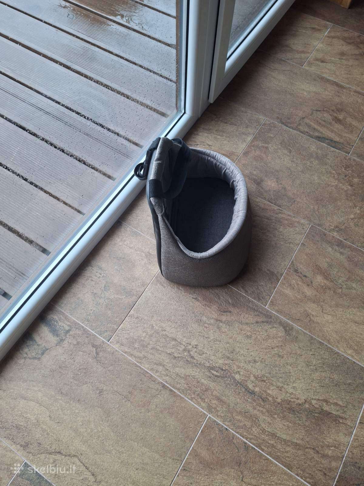 Šunio guolis mašinoje, tvirtinamas prie atlošo.