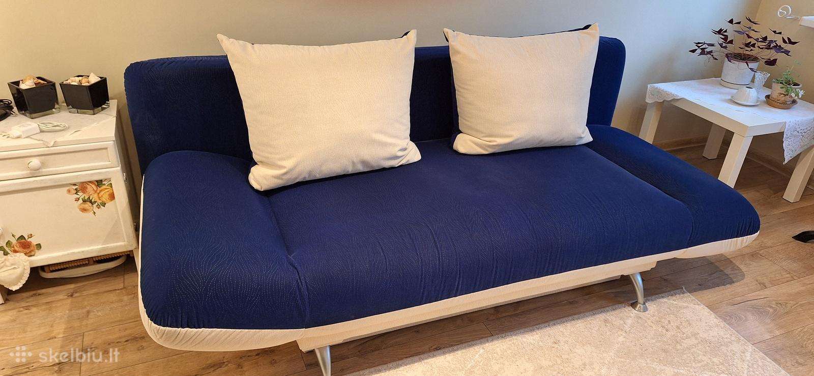 Mėlyna sofa-lova geros būklės (turime 2 vnt.)
