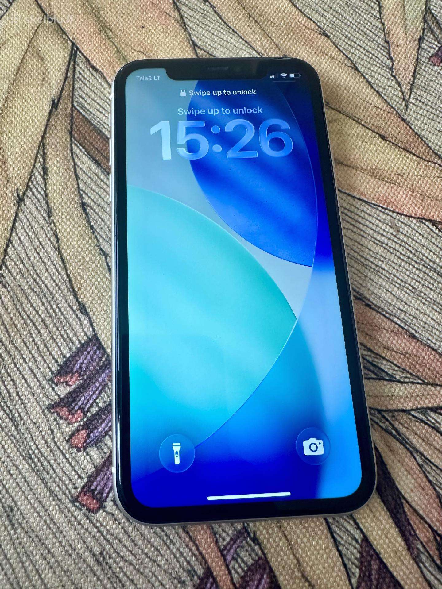 iPhone 11