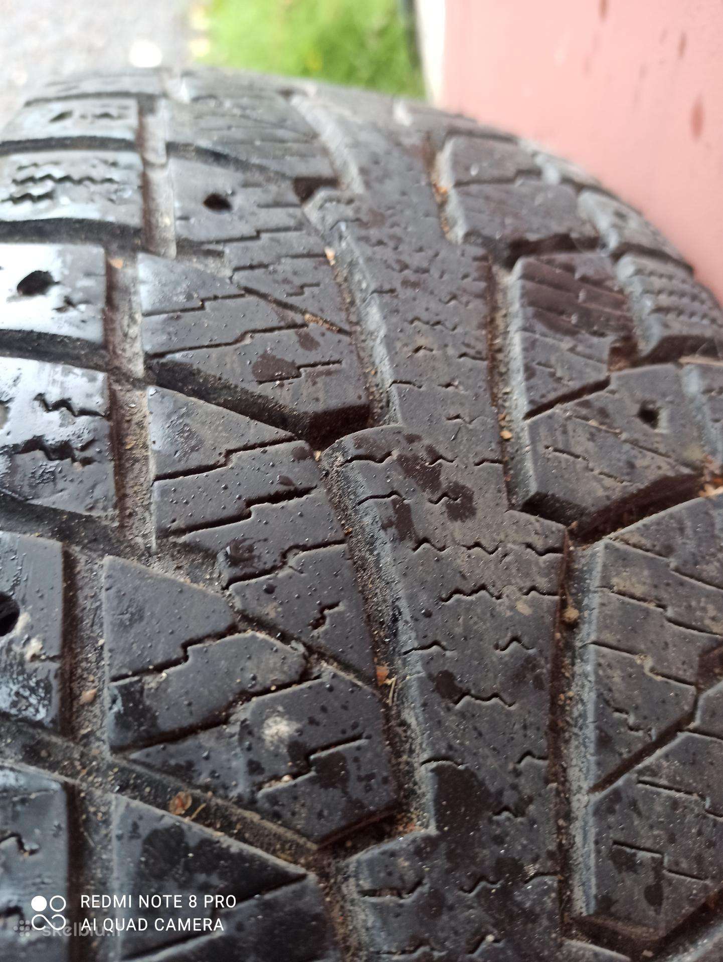 Hankook, žieminės 215/70 R15