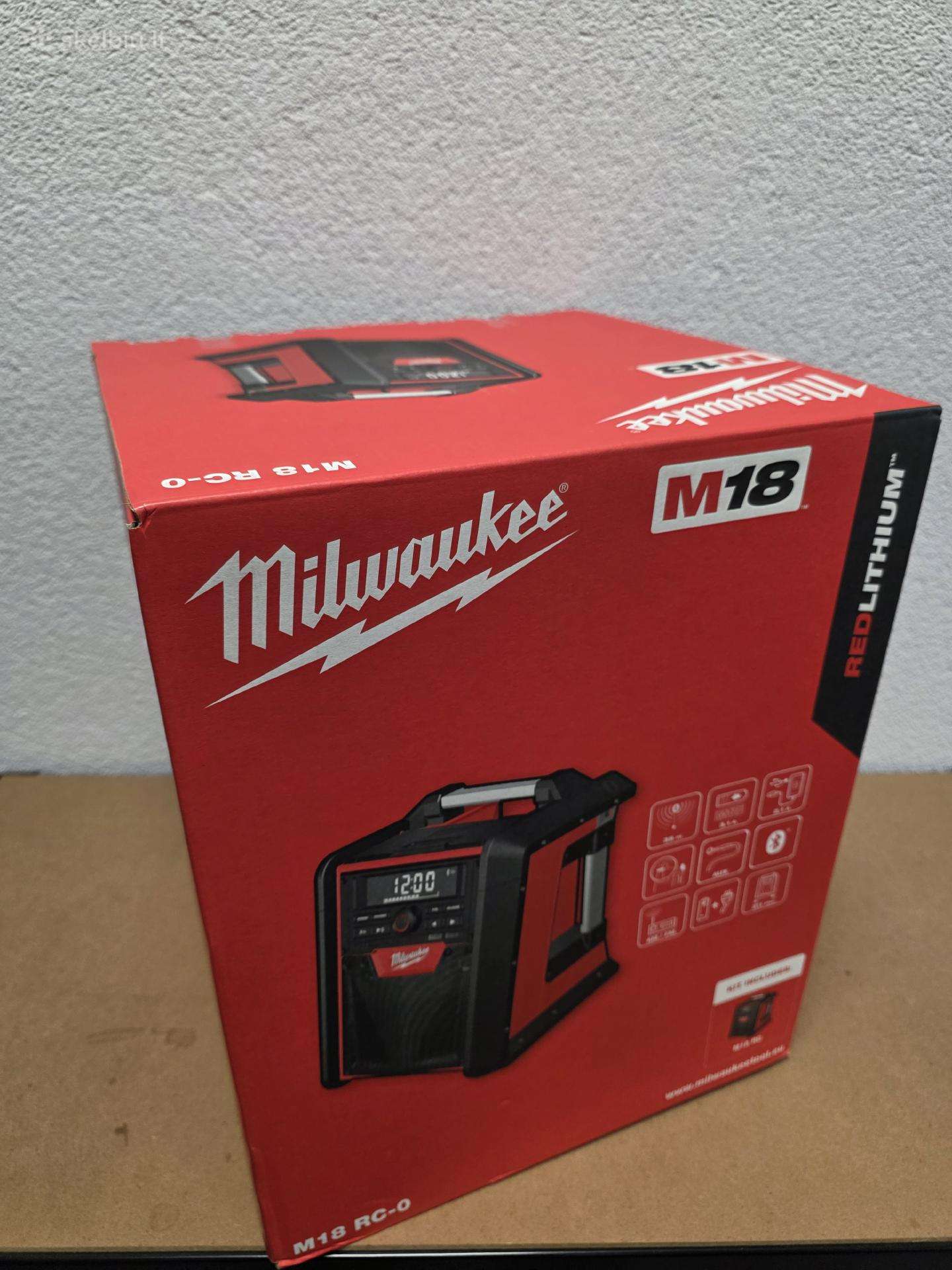 Naujas Milwaukee M18 RC-0 Radijas / įkroviklis
