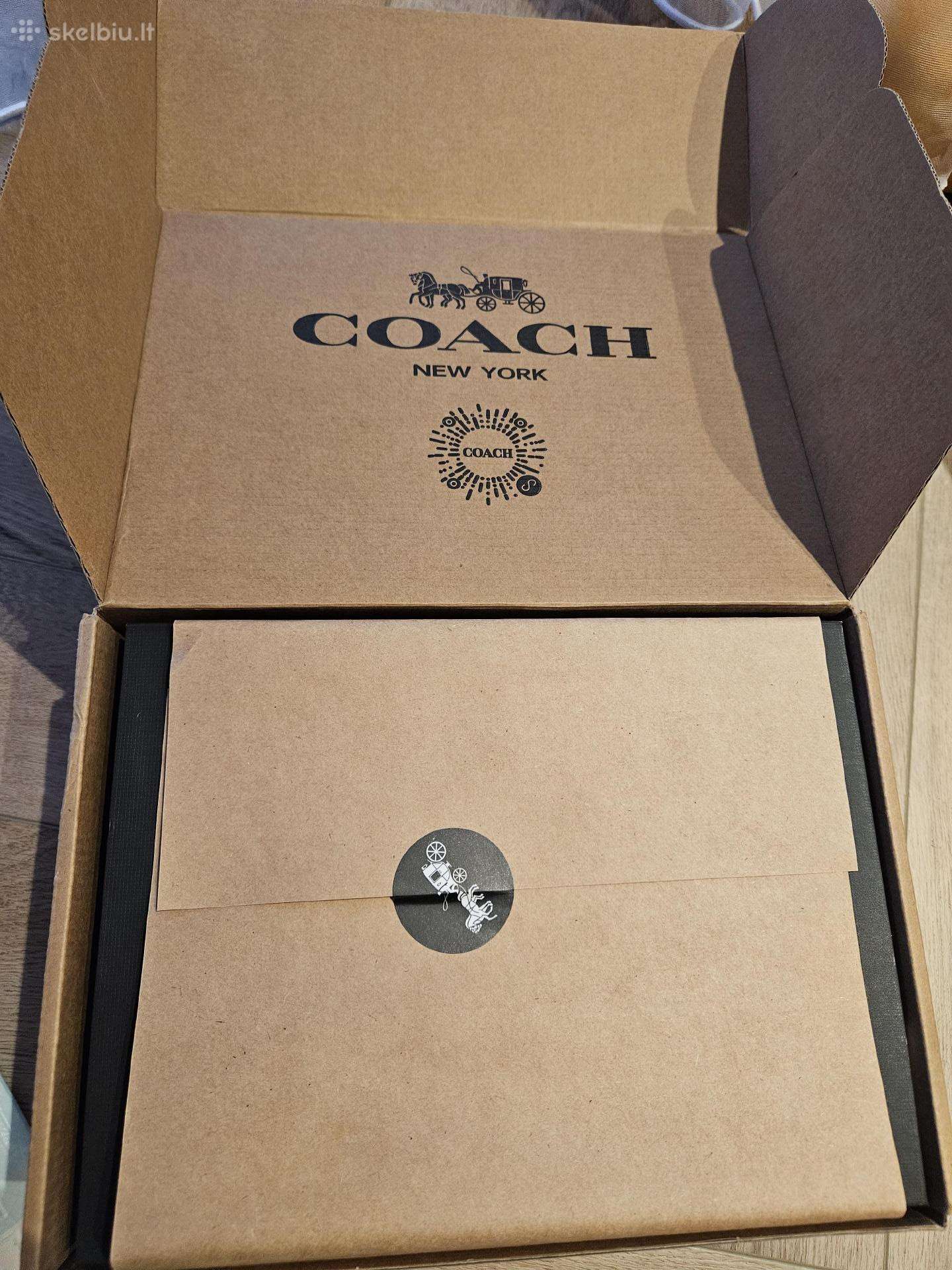 Coach rankinė