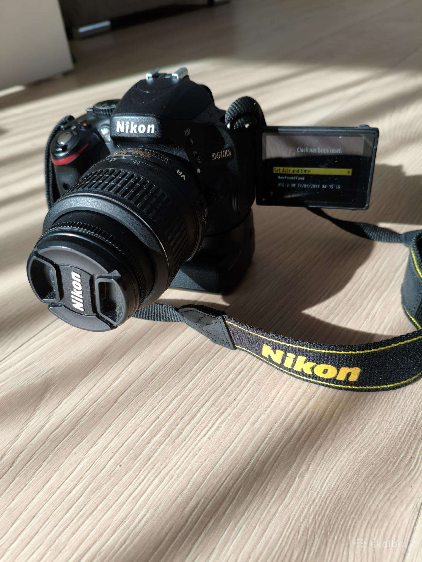 Nikon D5100 + 18-55m