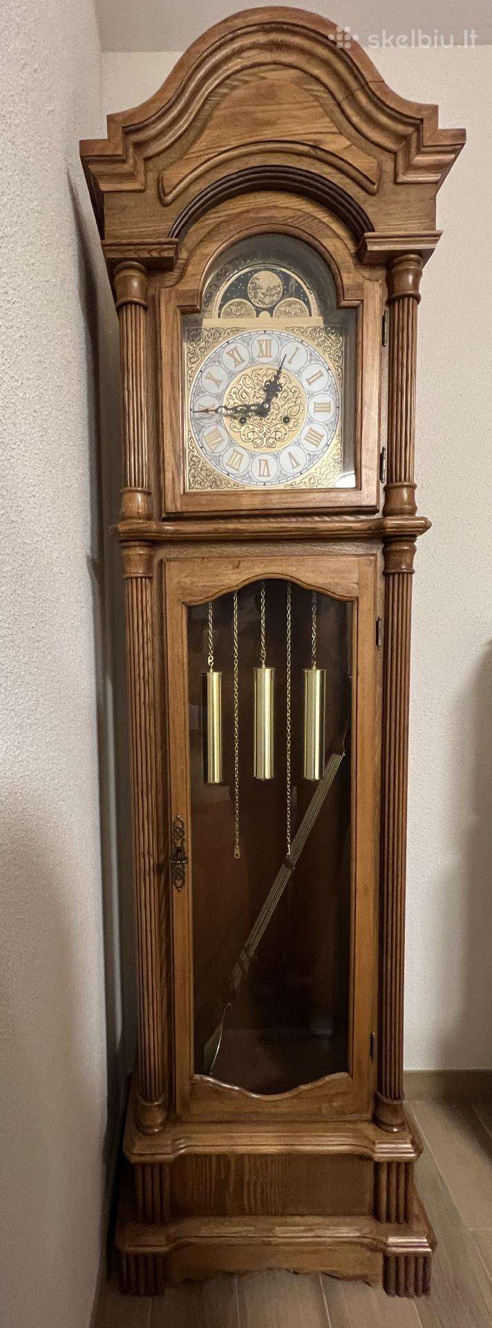 Parduodu pastatomą laikrodį