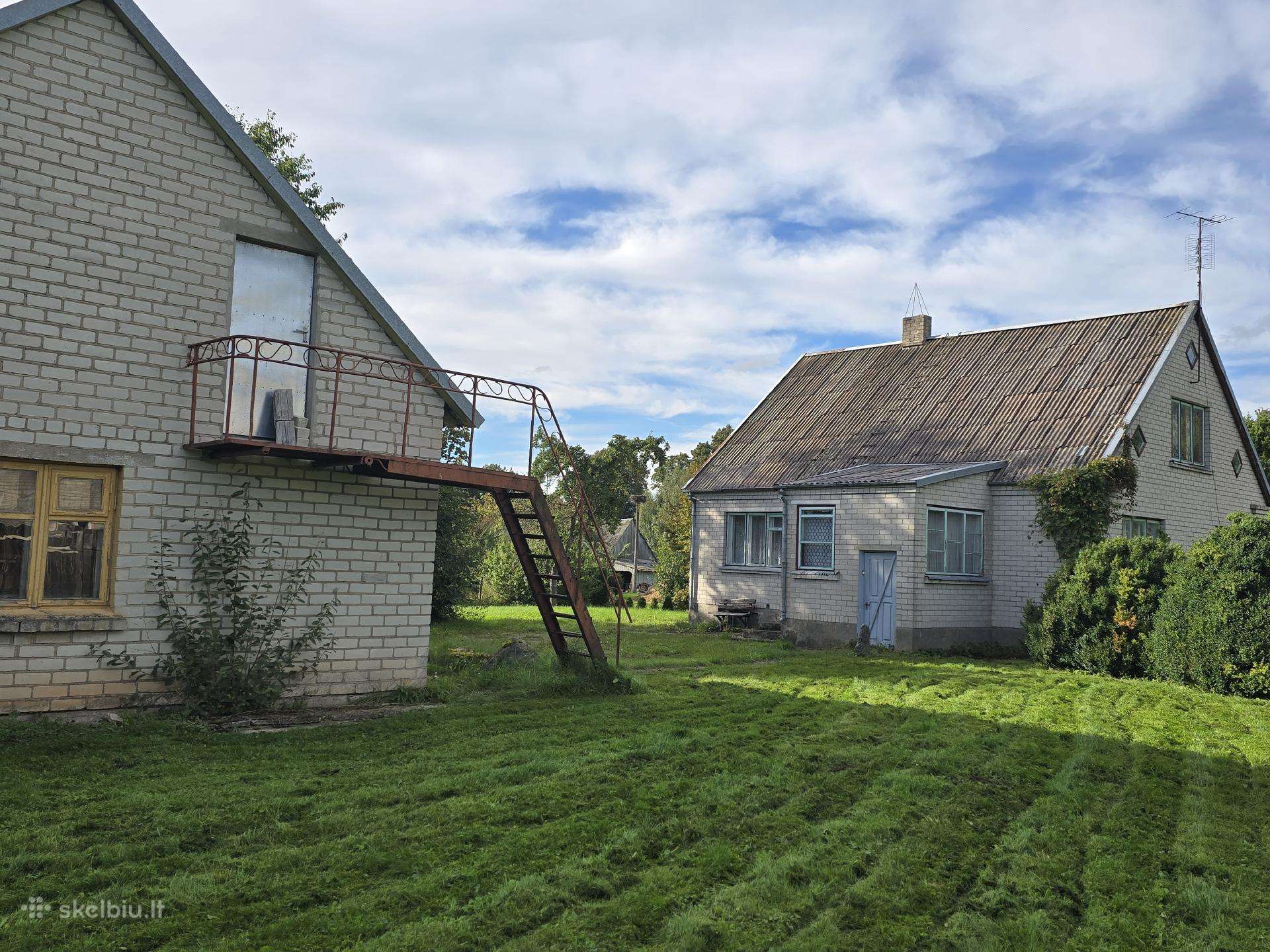 Parduodamas namas Mosėdžio miestelyje