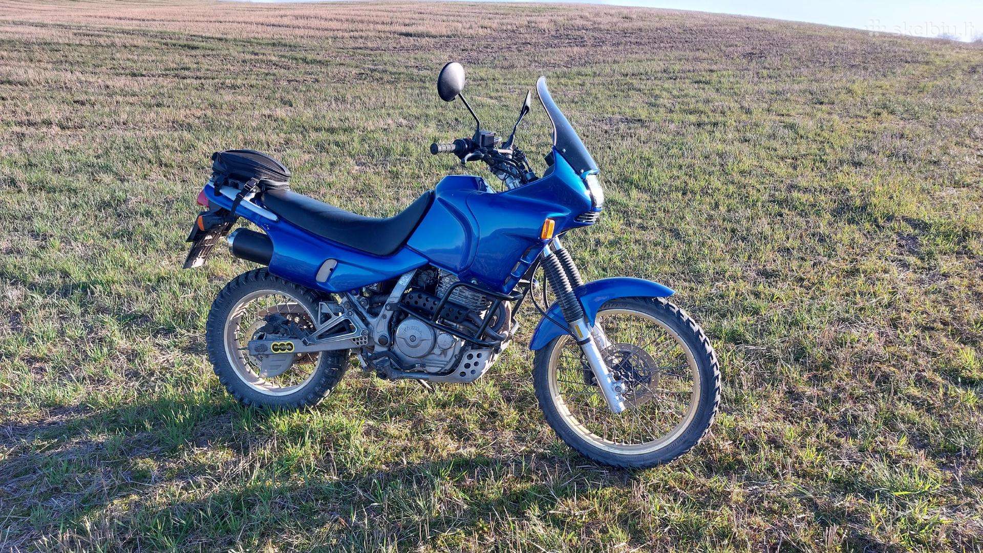 Parduodu Honda nx 650 (dominator)