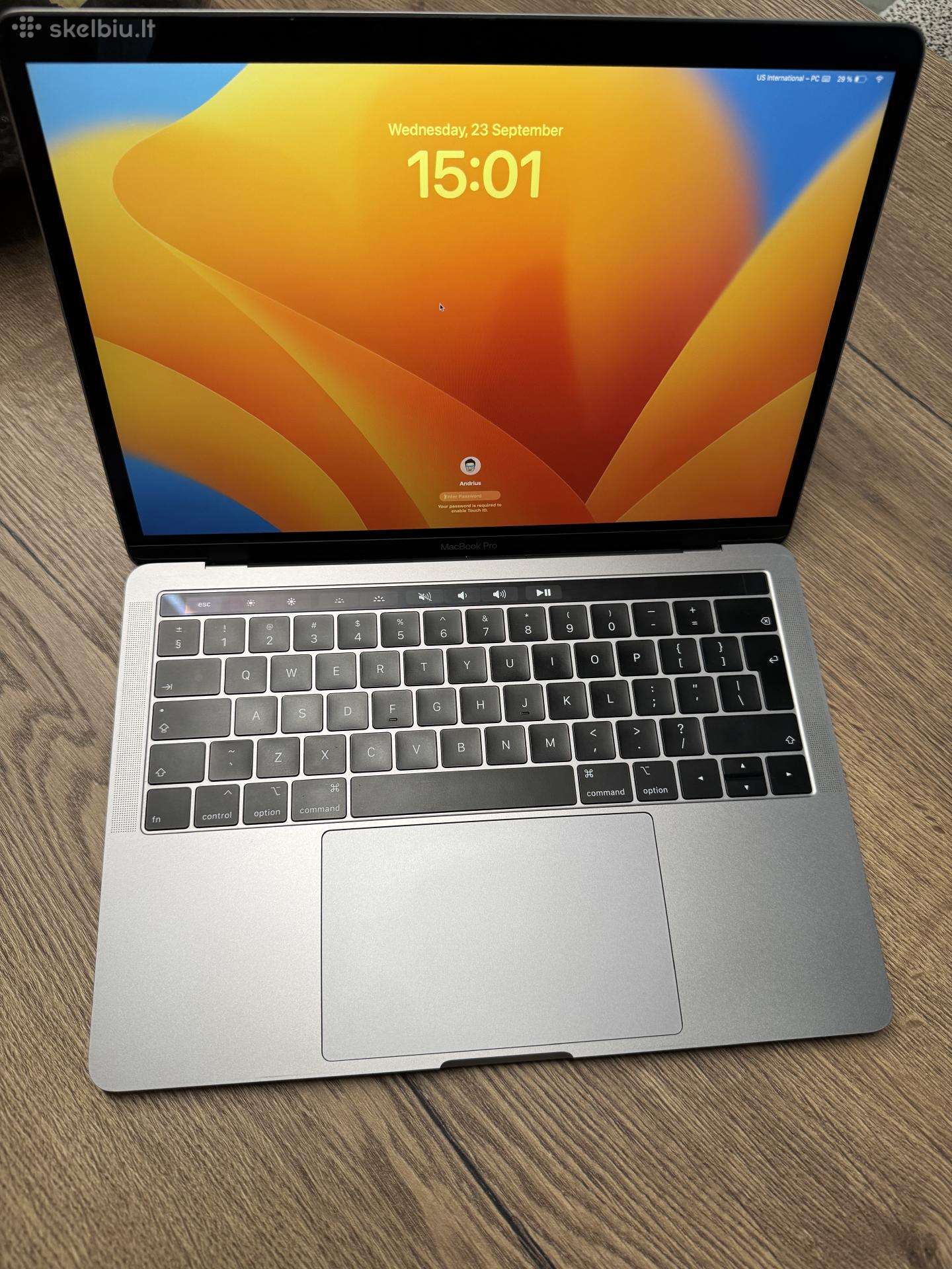 MacBook Pro 13 2019 su Touch Bar