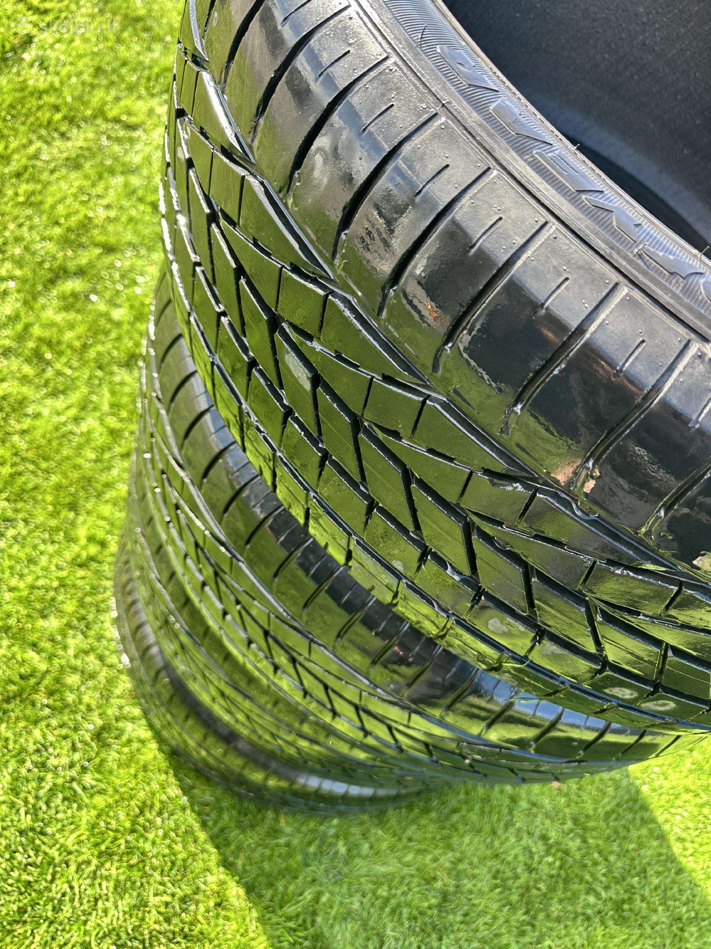 Goodyear, summer 255/45 R20