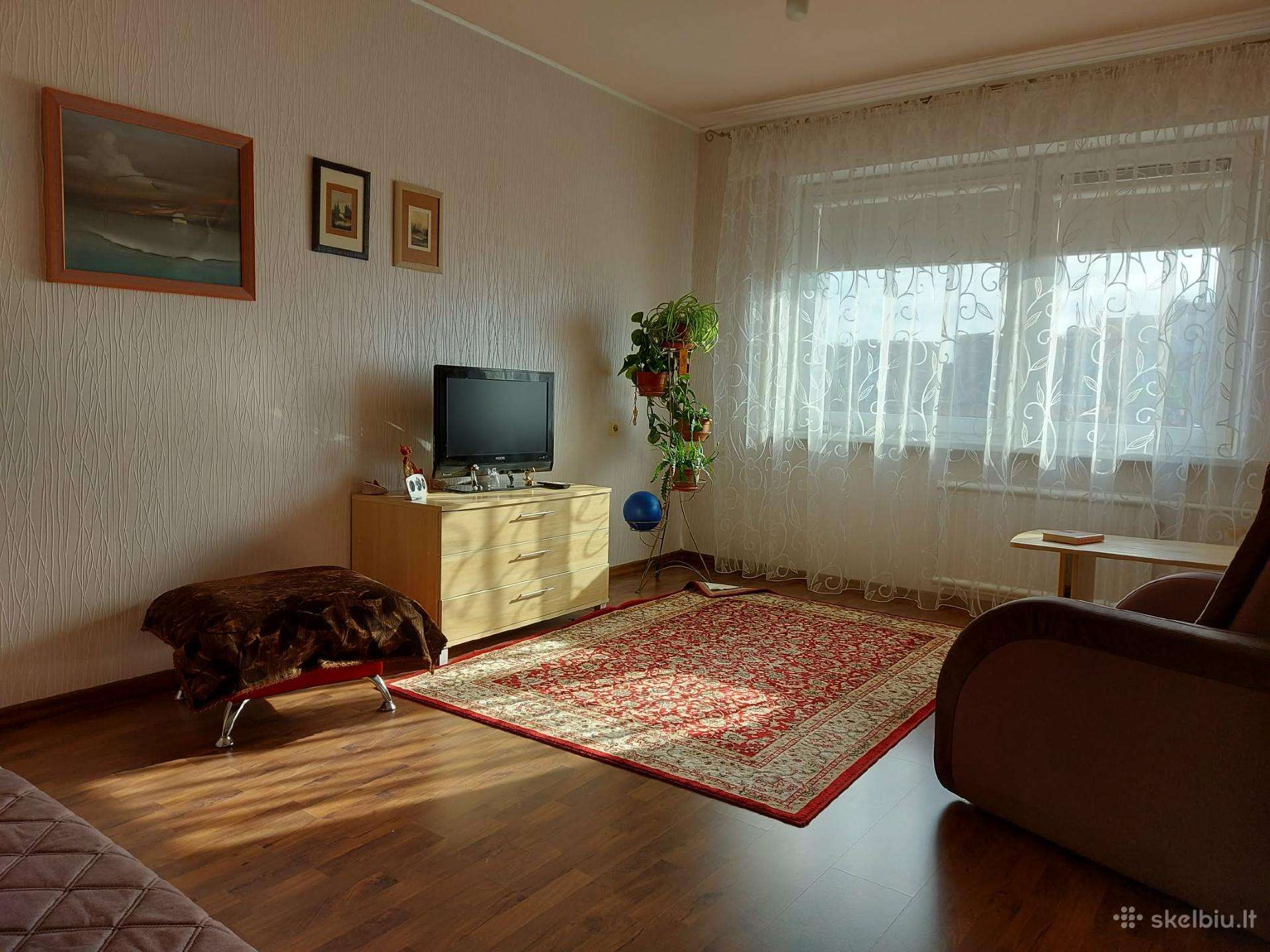 Parduodu 1 kambario su holu butą Mogiliovo g.