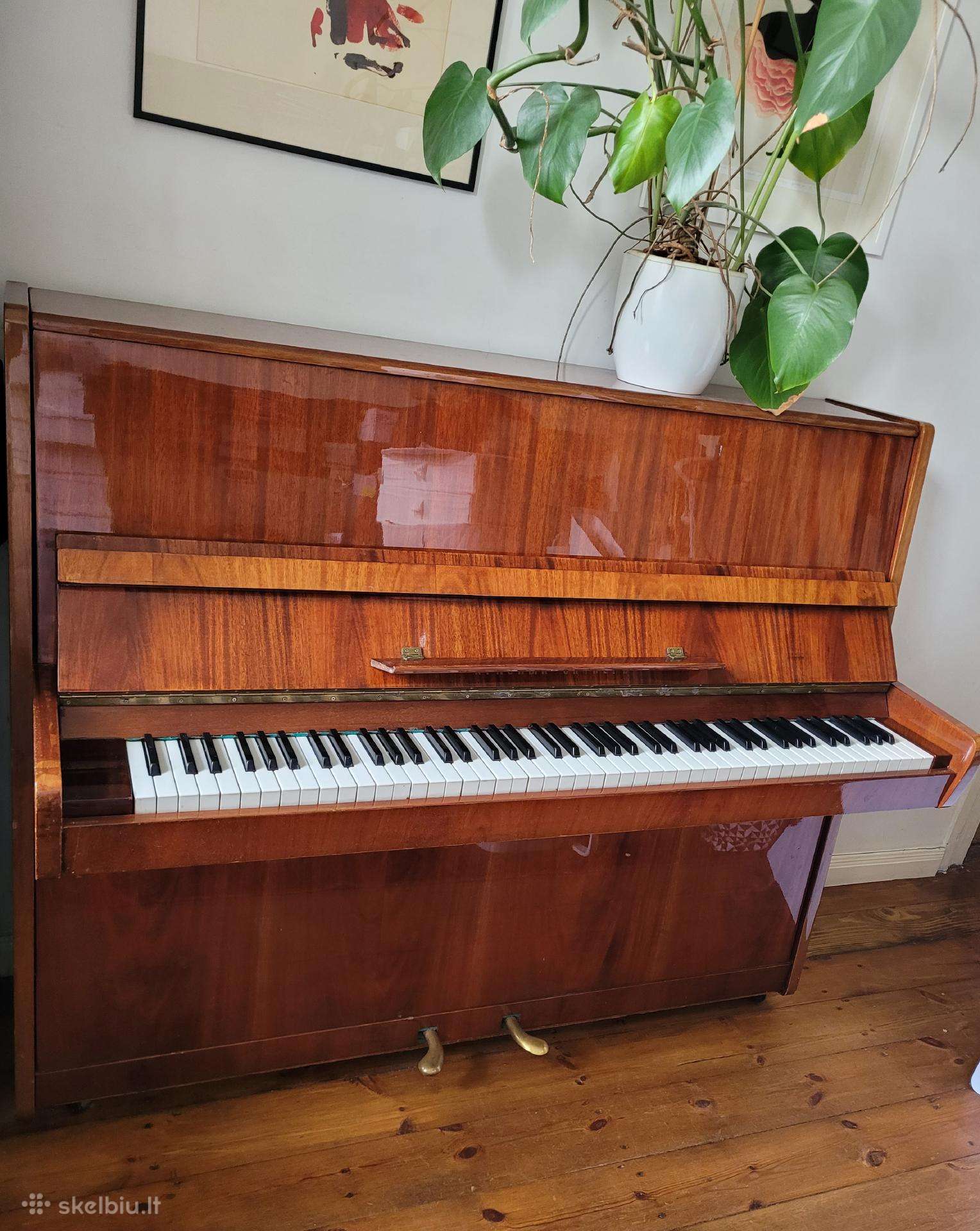 Tvarkingas pianinas „Krasnyj Oktiabr“