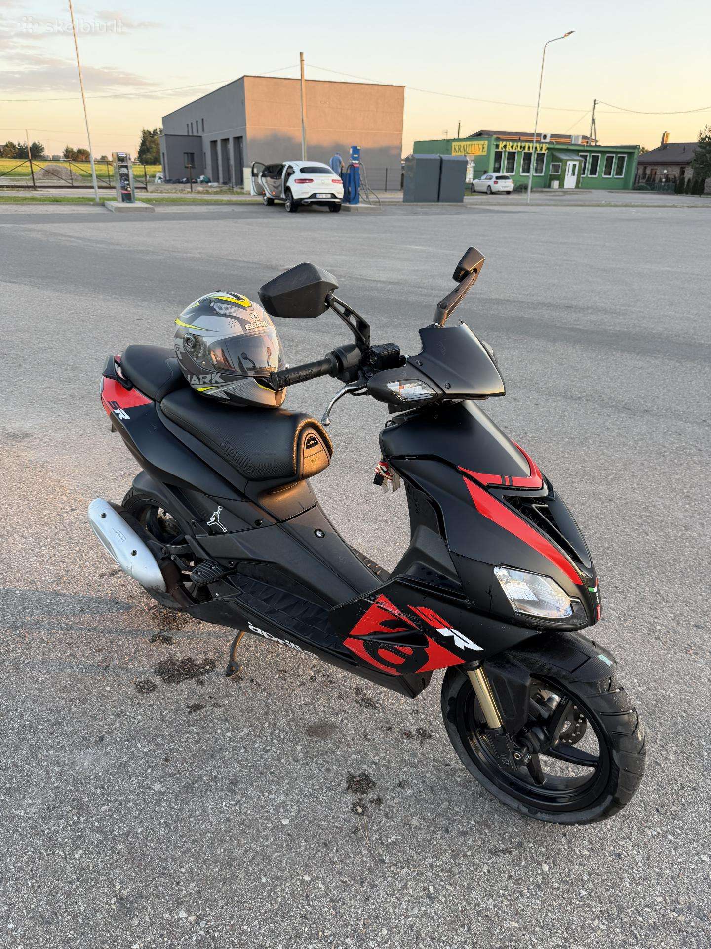 Aprilia SR 49cc, мотороллеры / мопеды