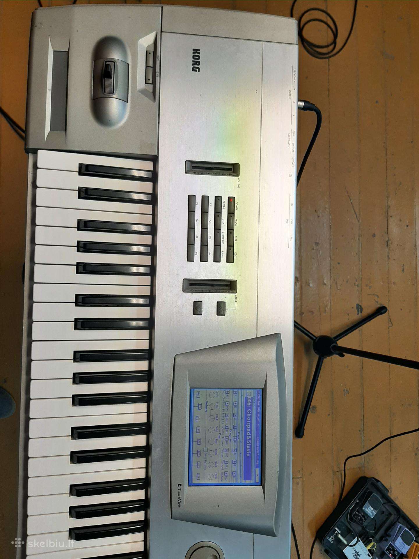 Korg Trinity
